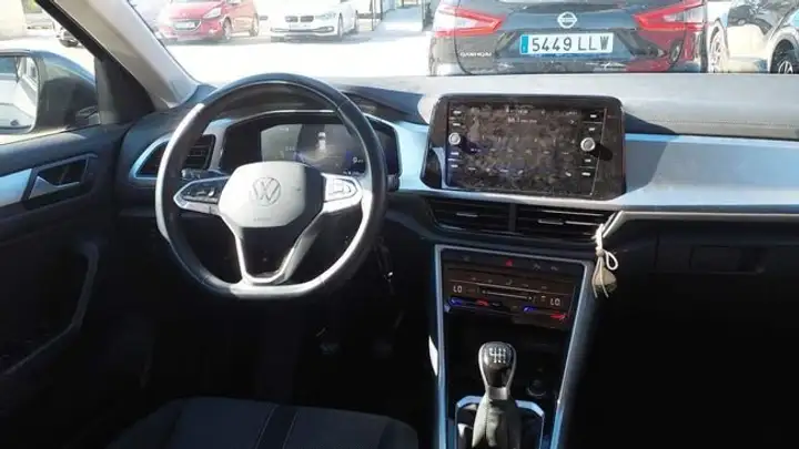 Volkswagen T-Roc 2022, foto 8