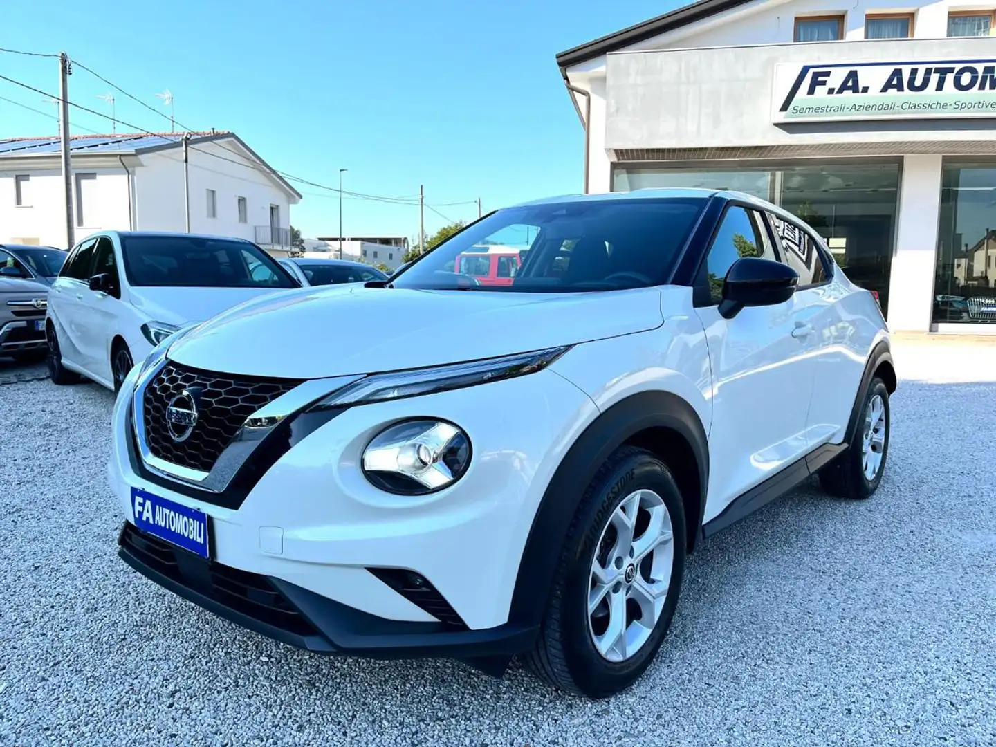 Nissan Juke 1.0 DIG-T 114 CV DCT Acenta Bianco - 2