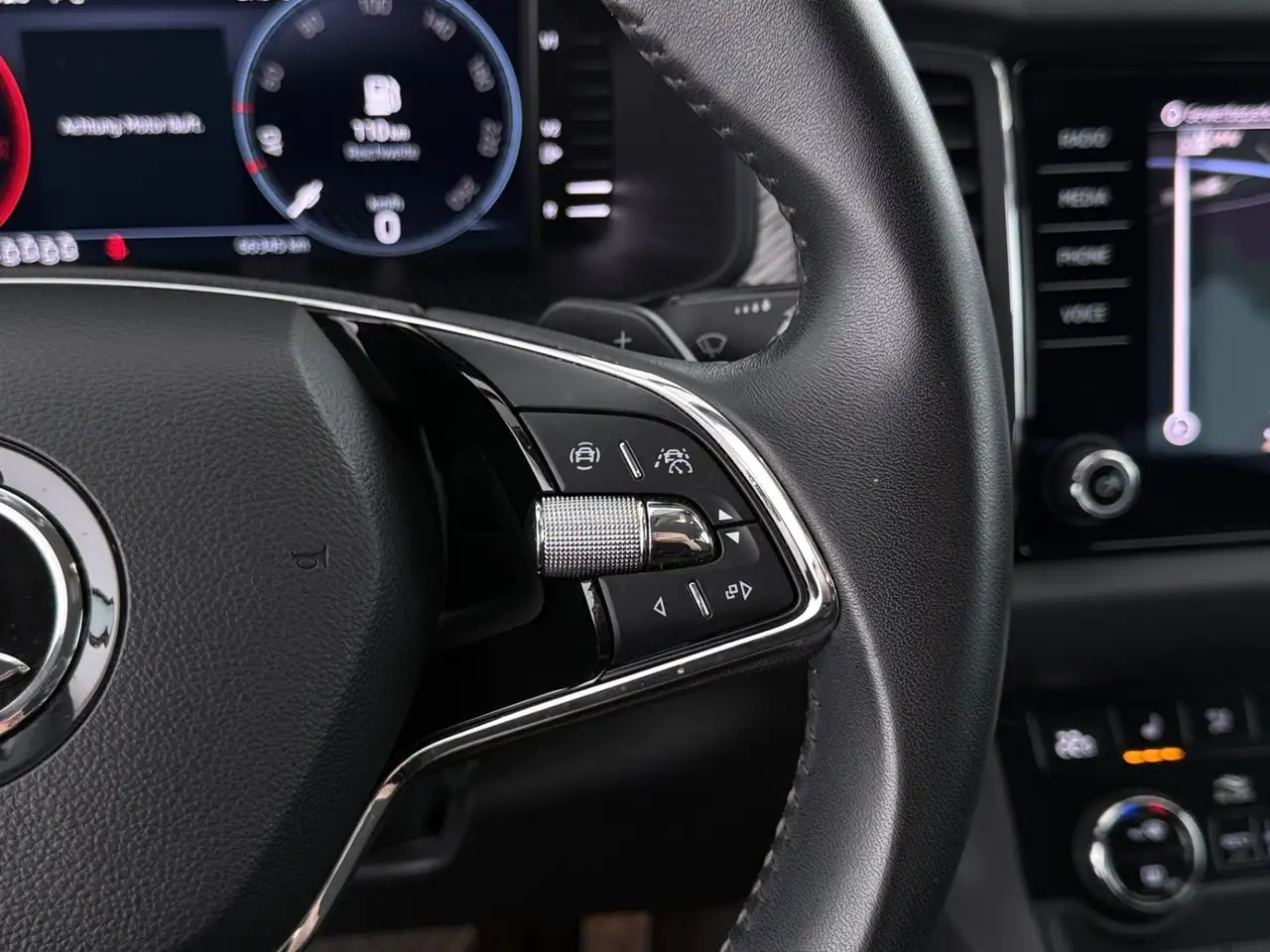 Skoda Kodiaq 2.0 TDI Style Aut 7-SITZER MATRIX RADAR, миниатюра 19