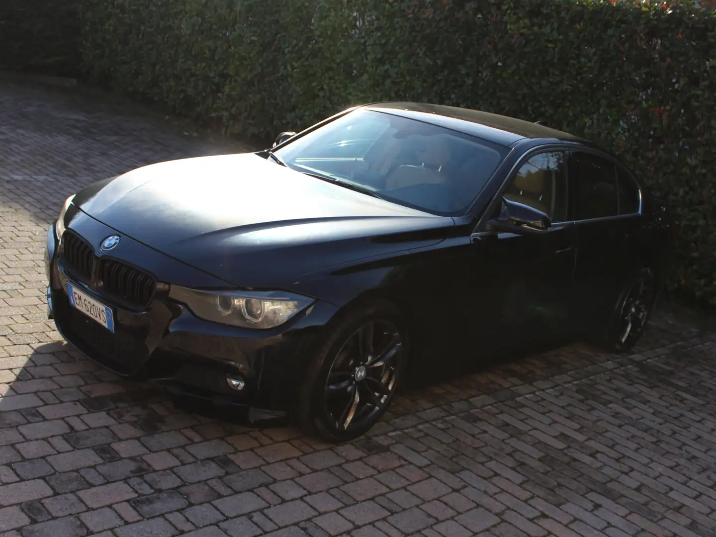 BMW 320 BMW - 320d Luxury Nero - 1