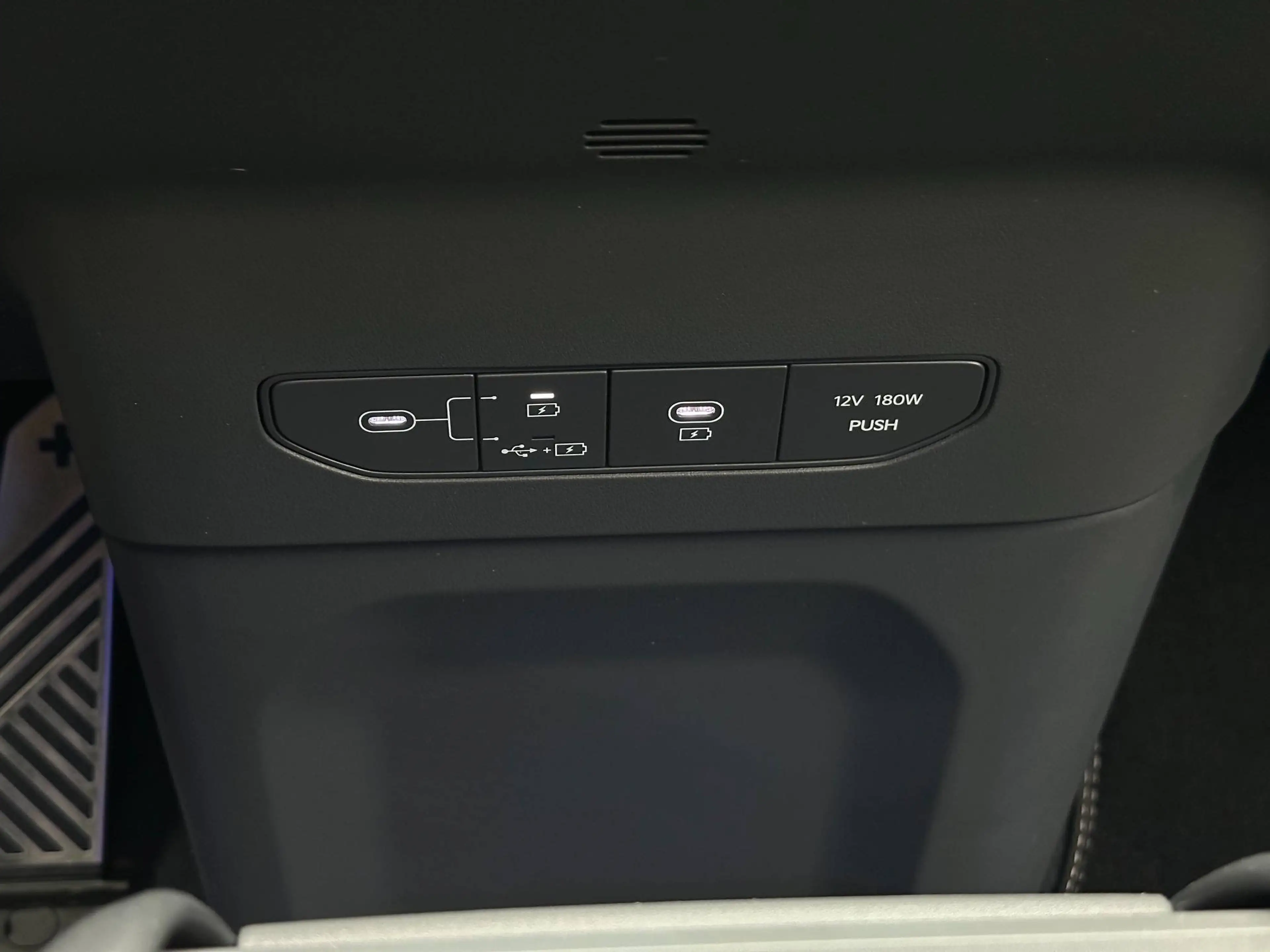 Kia EV9 GT-Line Launch Edition 4WD *Sitz-Paket Swivel*6-SITZE* — photo 25