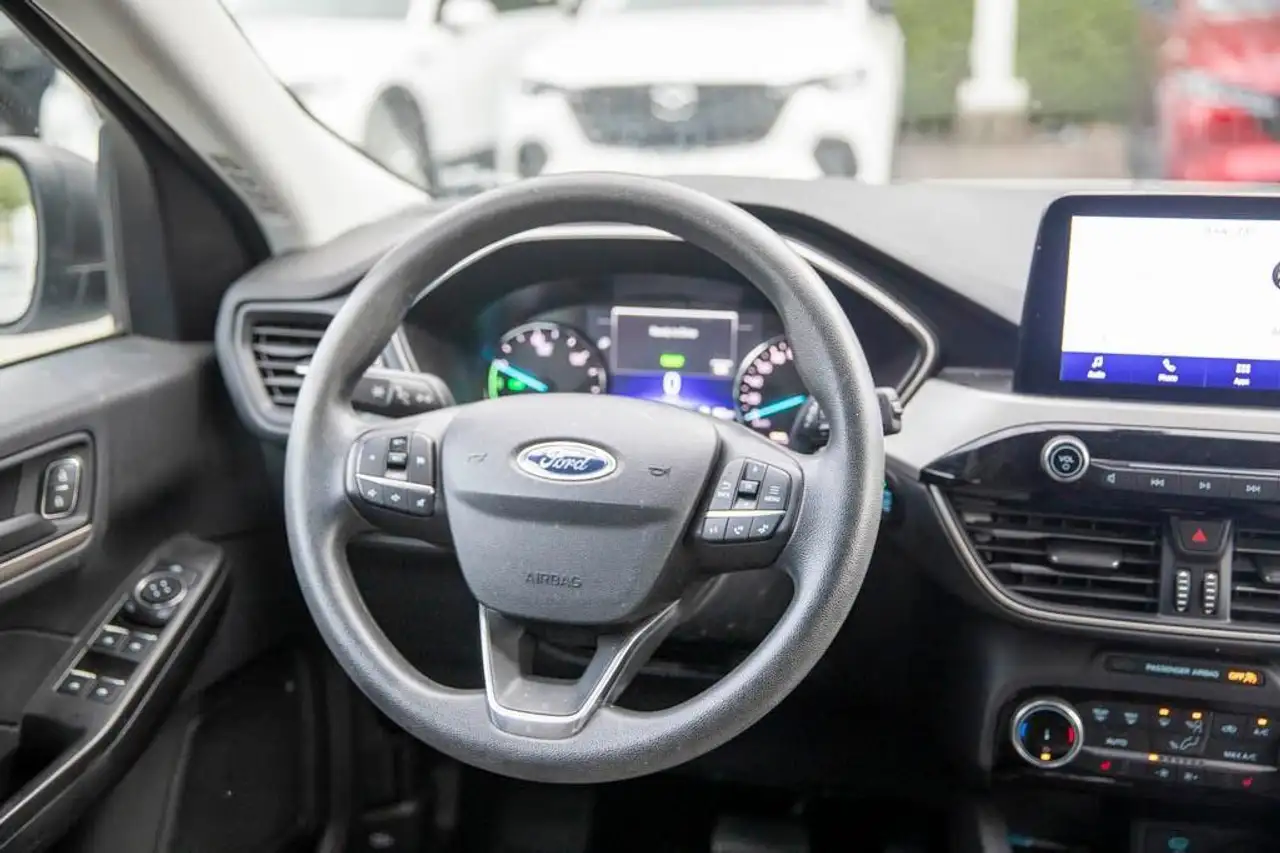 Ford Escape снимка Ford Escape