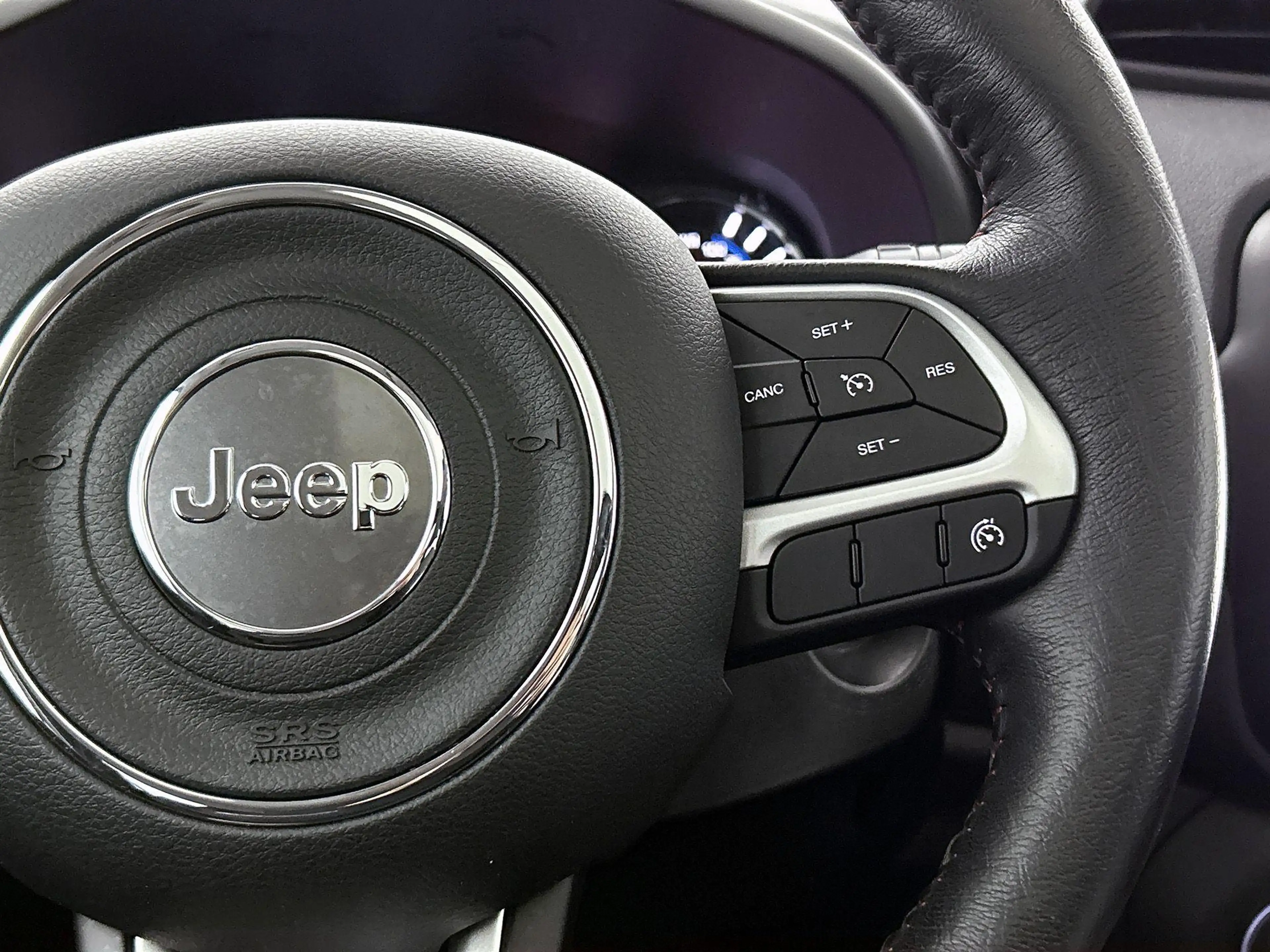 Jeep Renegade 4xe 240 Plug-in Hybrid Electric Trailhawk | Camera — photo 6