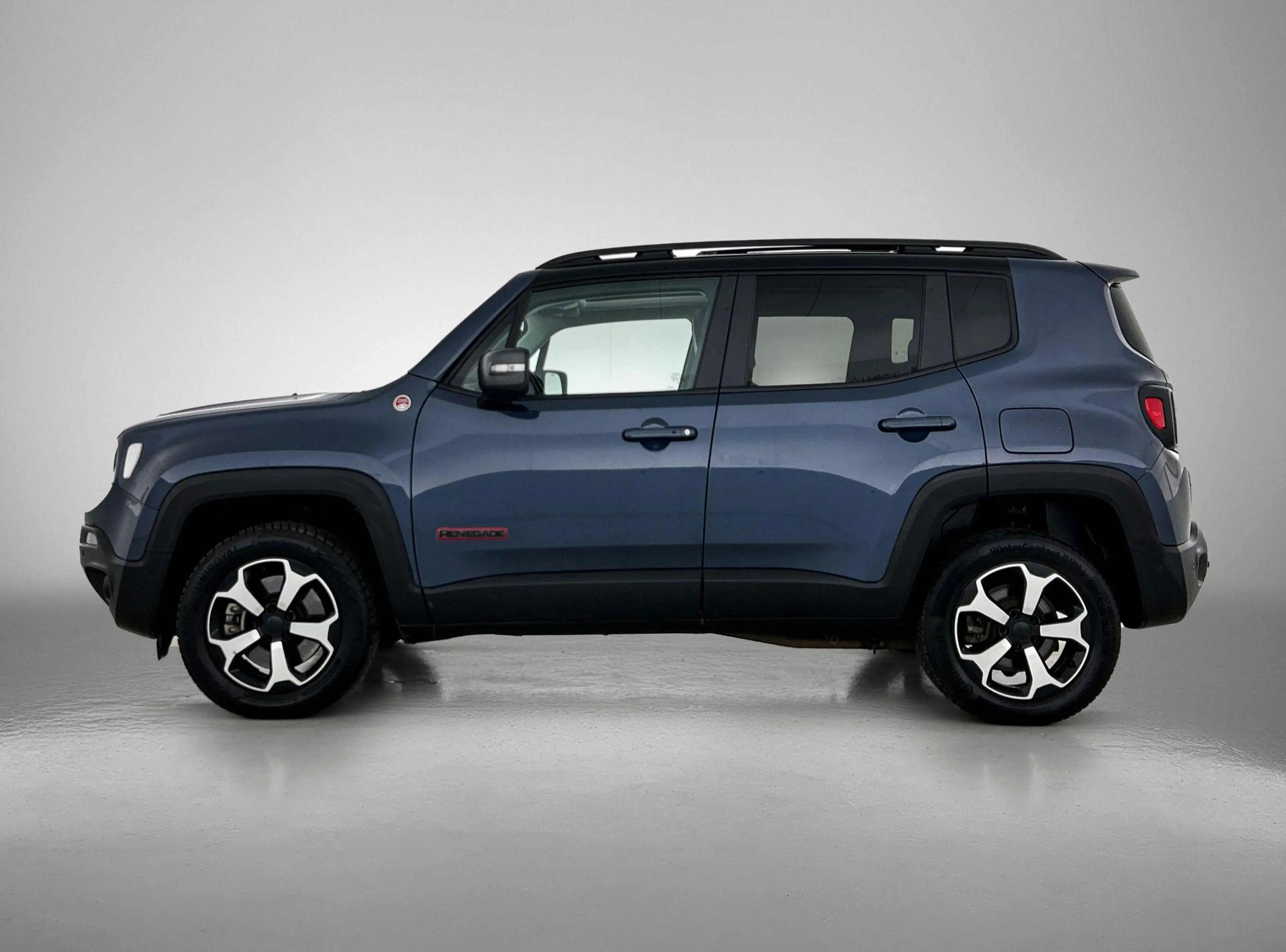 Jeep Renegade 4xe 240 Plug-in Hybrid Electric Trailhawk | Camera — photo 2