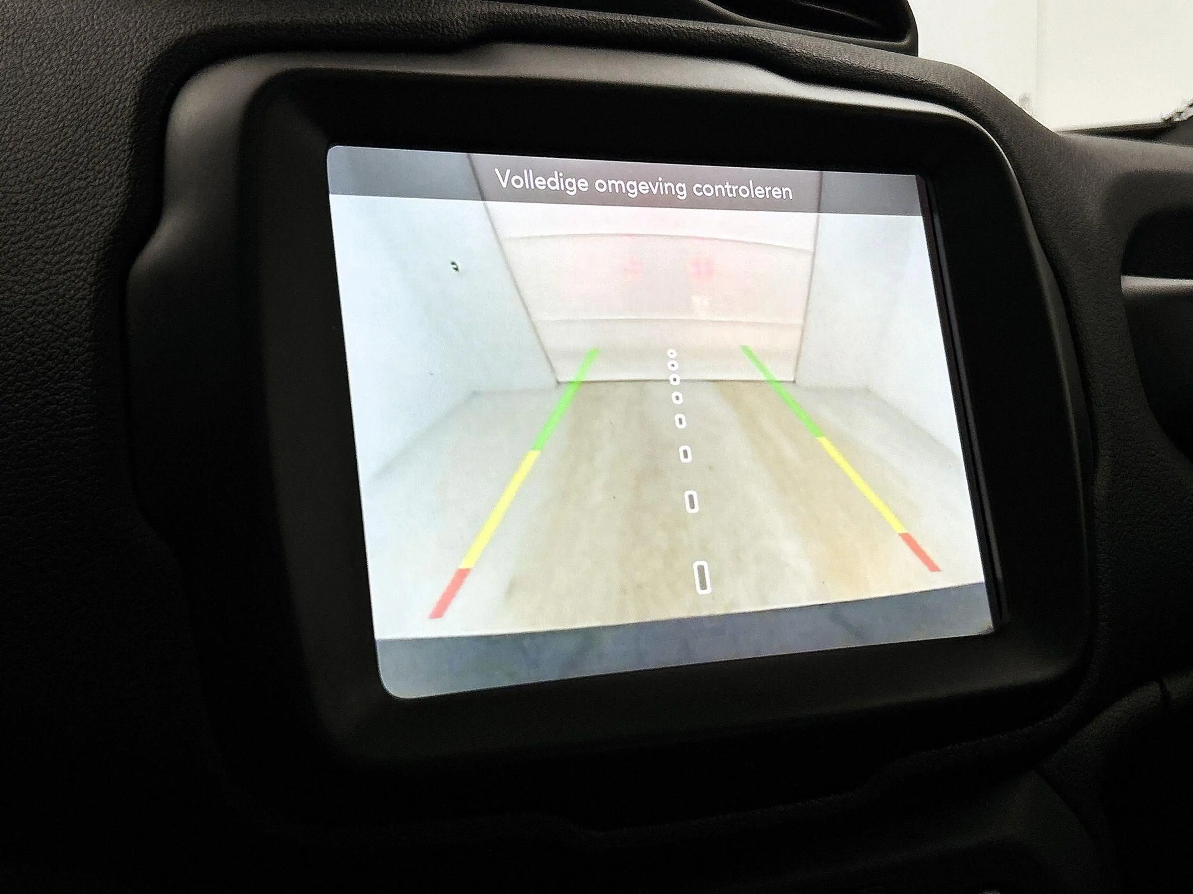 Jeep Renegade 4xe 240 Plug-in Hybrid Electric Trailhawk | Camera — photo 10