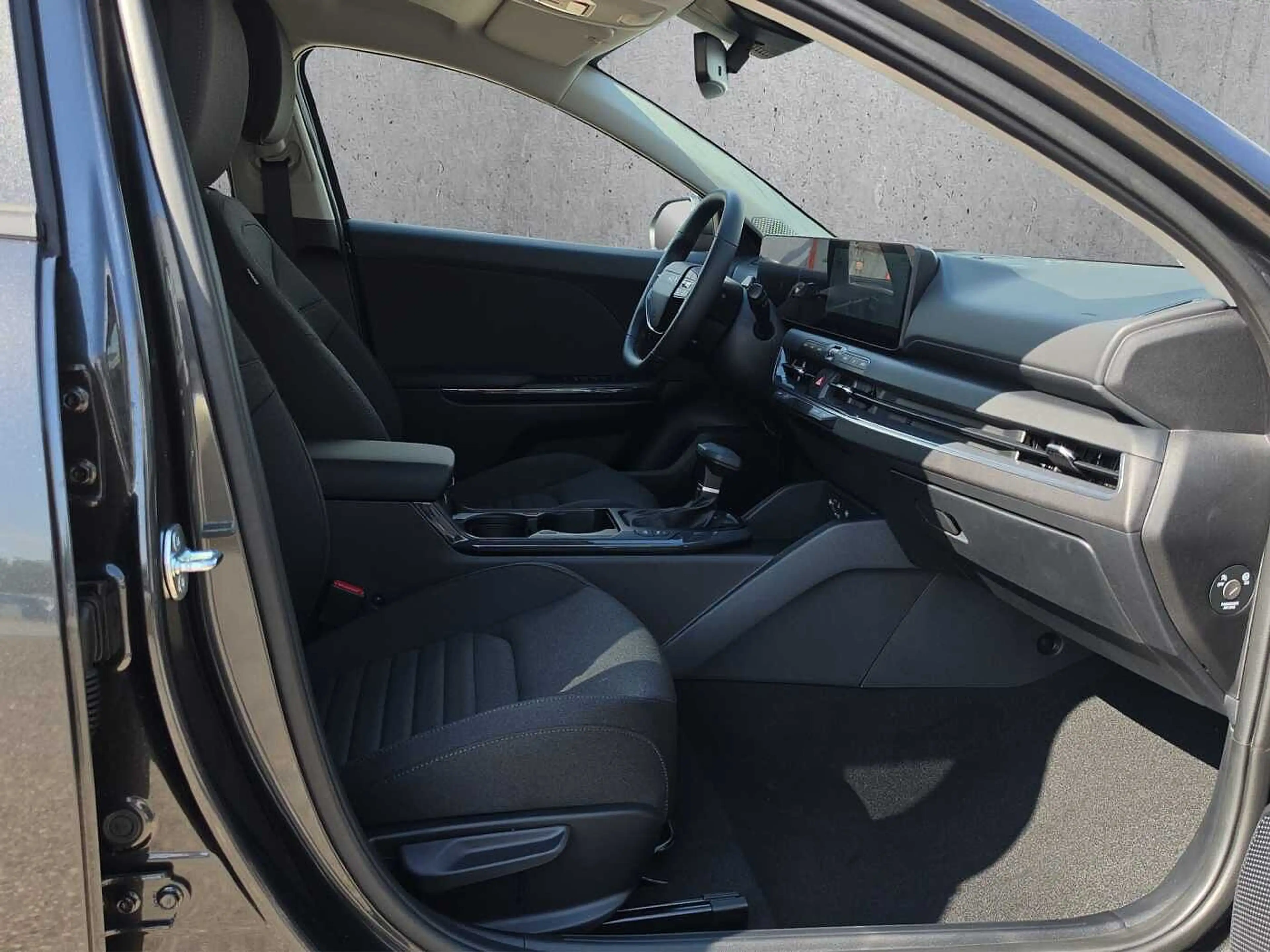Kia K4 1.6 T-GDI Gold //Winterpaket/Kamera/Navi/Keyless — photo 9