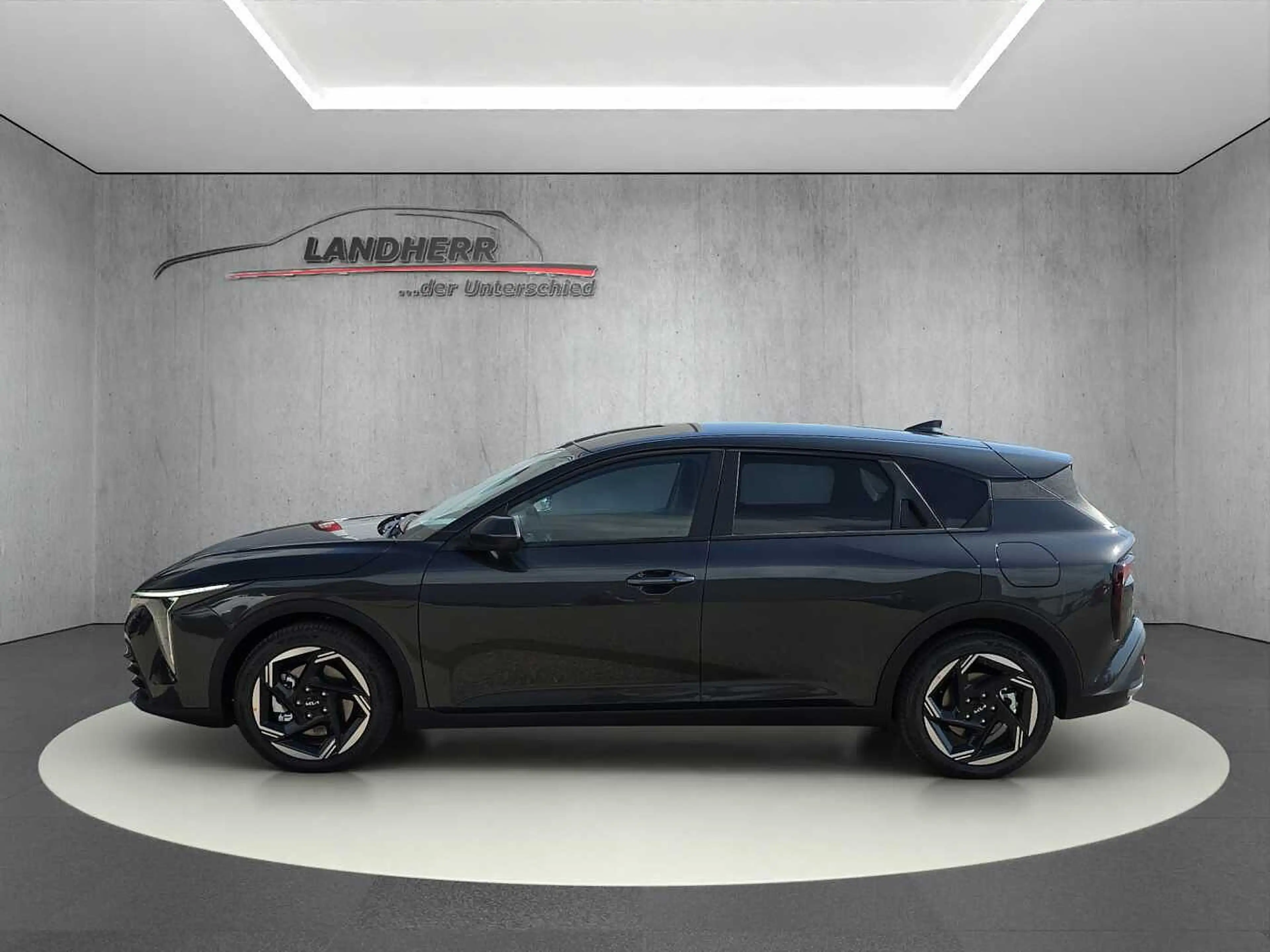 Kia K4 1.6 T-GDI Gold //Winterpaket/Kamera/Navi/Keyless — photo 2