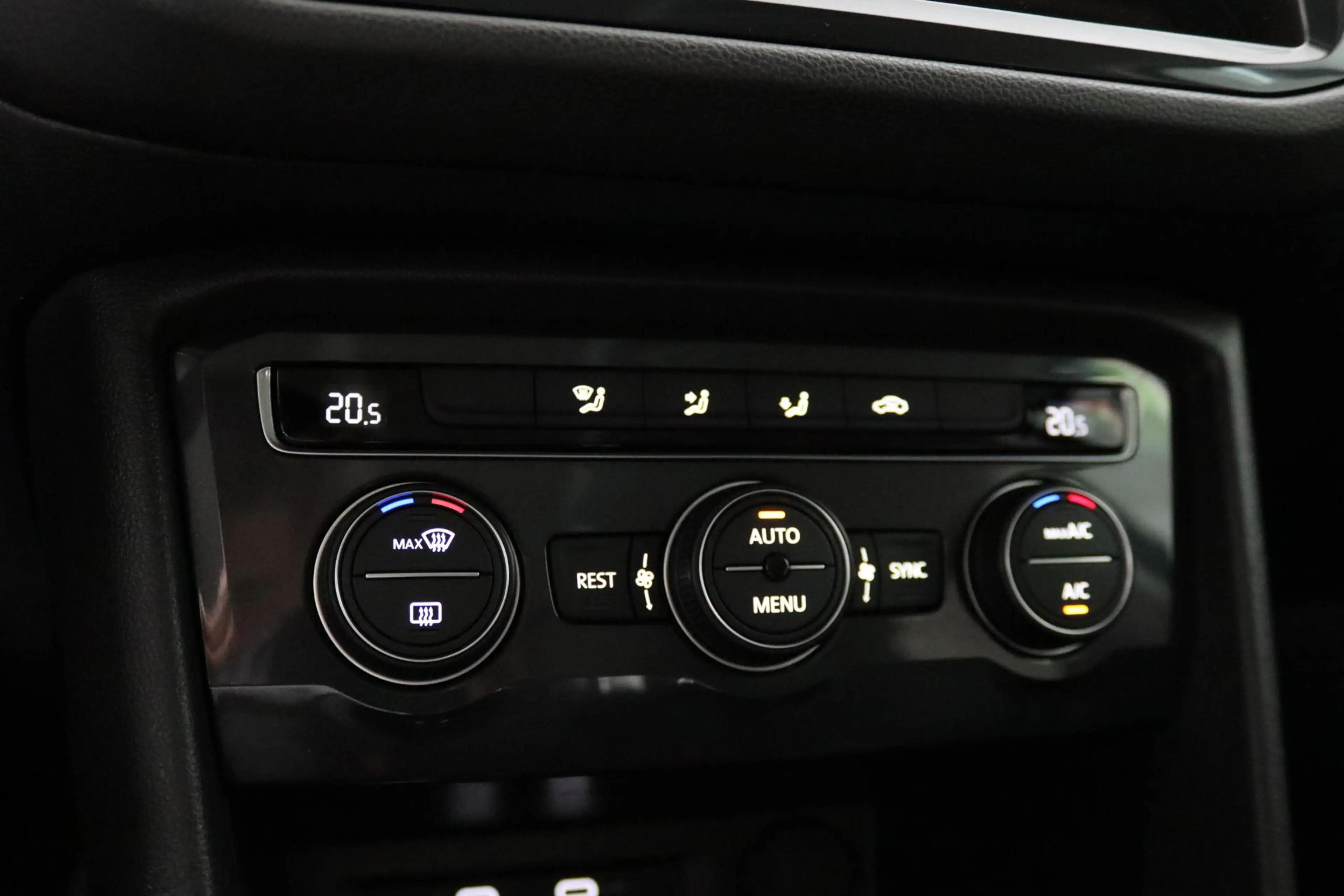 Volkswagen Tiguan Allspace 1.5 TSI, DSG, Comfortline, 7-Persoons, Apple Carpl — photo 50