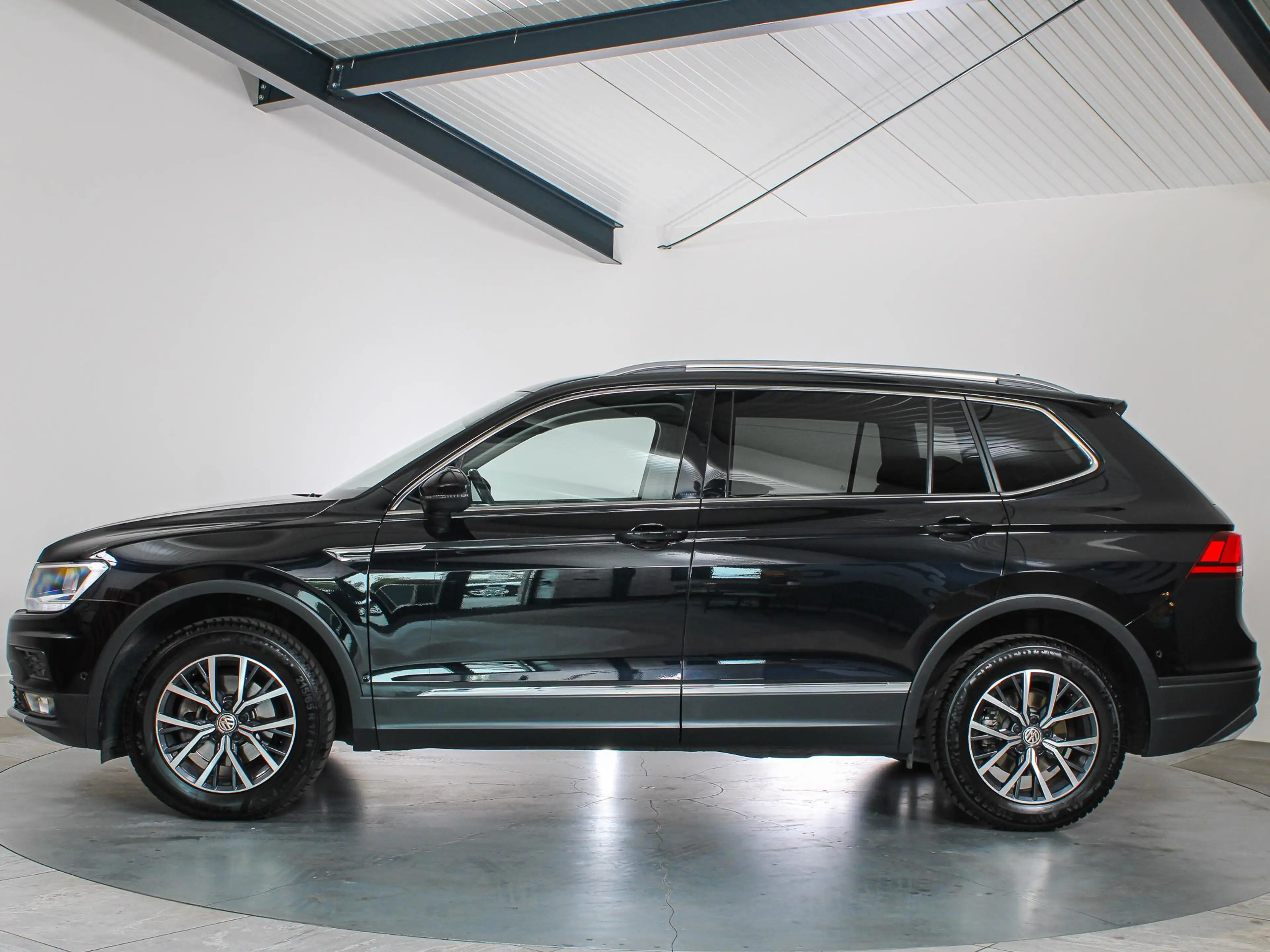 Volkswagen Tiguan Allspace 1.5 TSI, DSG, Comfortline, 7-Persoons, Apple Carpl — photo 10