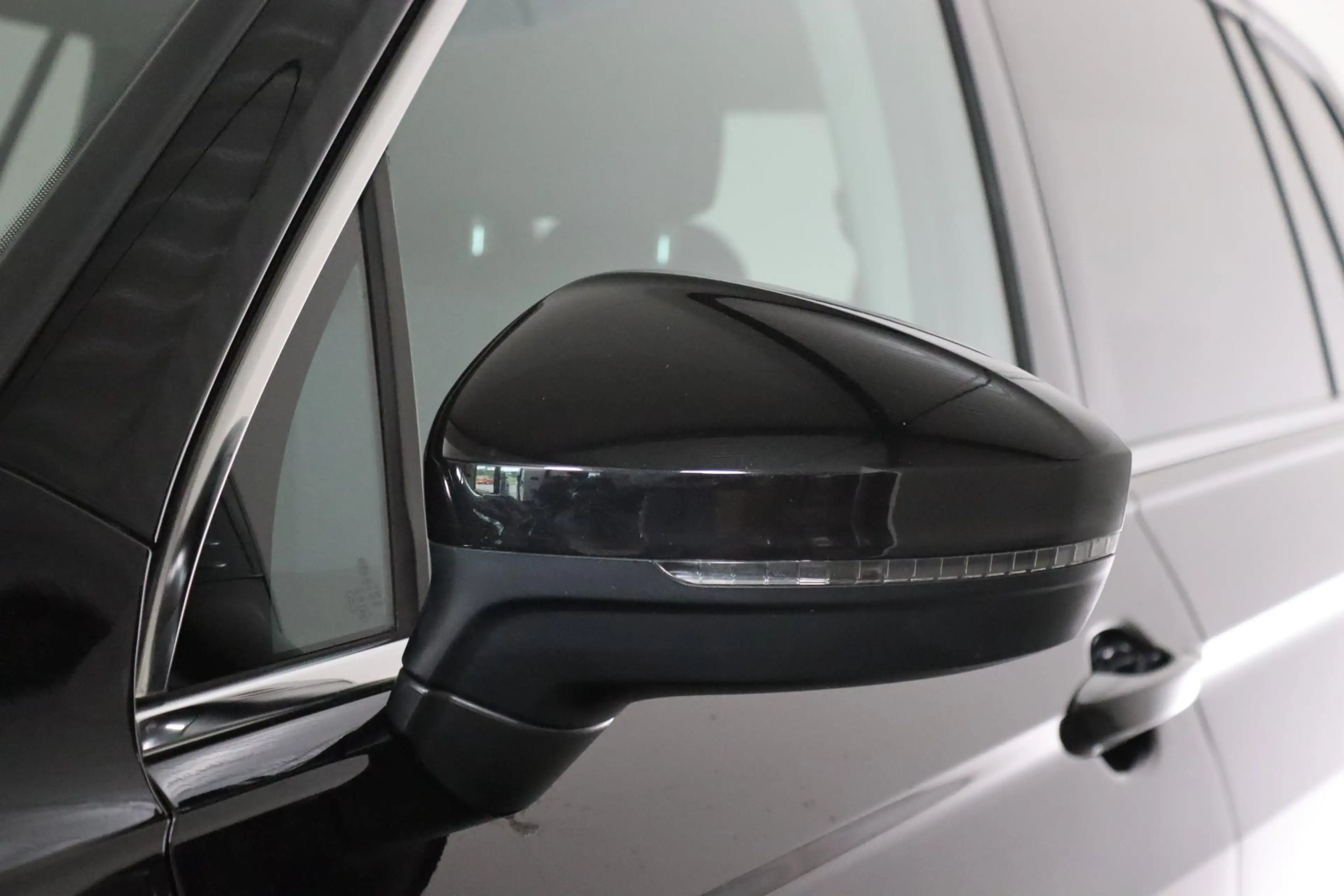 Volkswagen Tiguan Allspace 1.5 TSI, DSG, Comfortline, 7-Persoons, Apple Carpl — photo 19