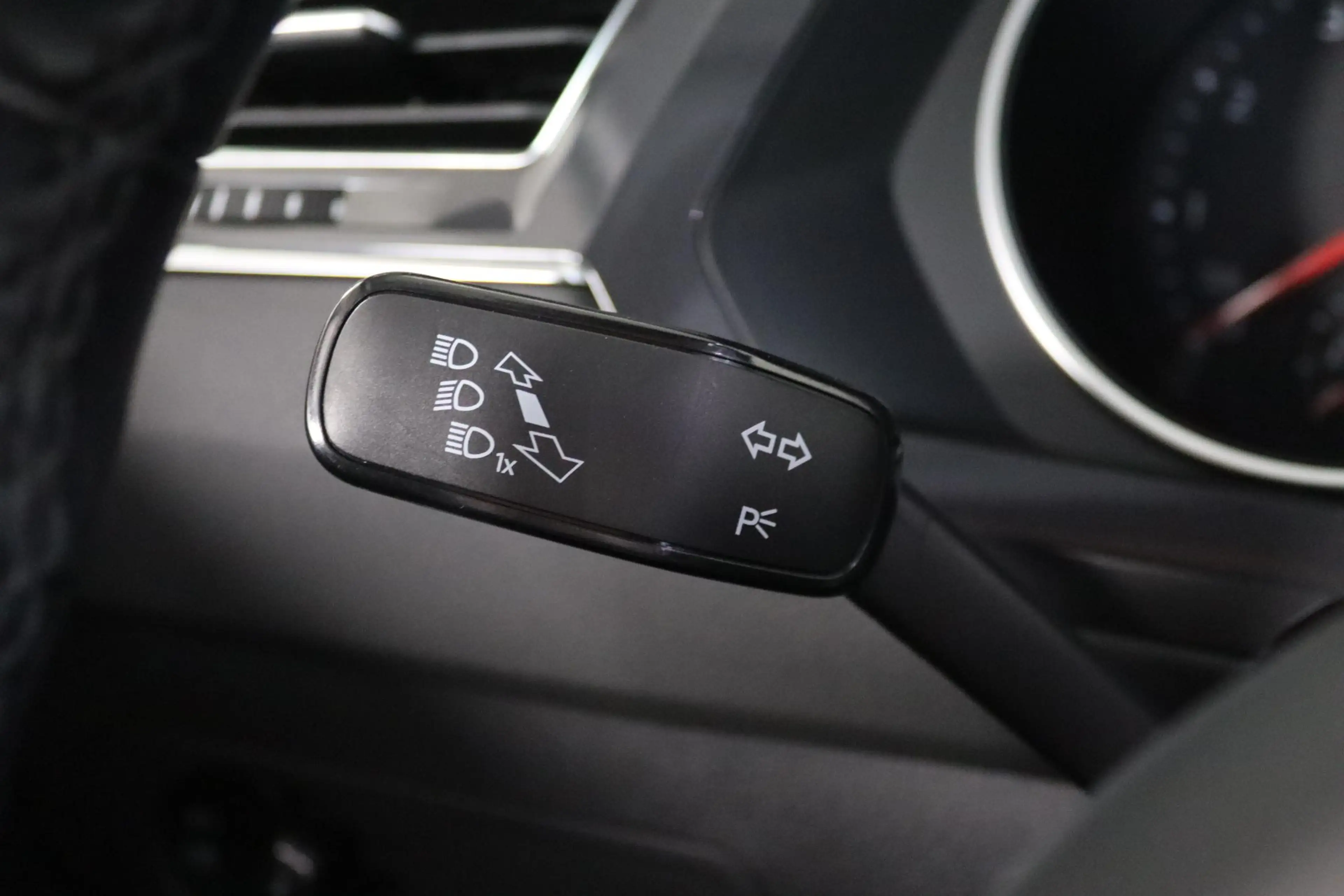 Volkswagen Tiguan Allspace 1.5 TSI, DSG, Comfortline, 7-Persoons, Apple Carpl — photo 40