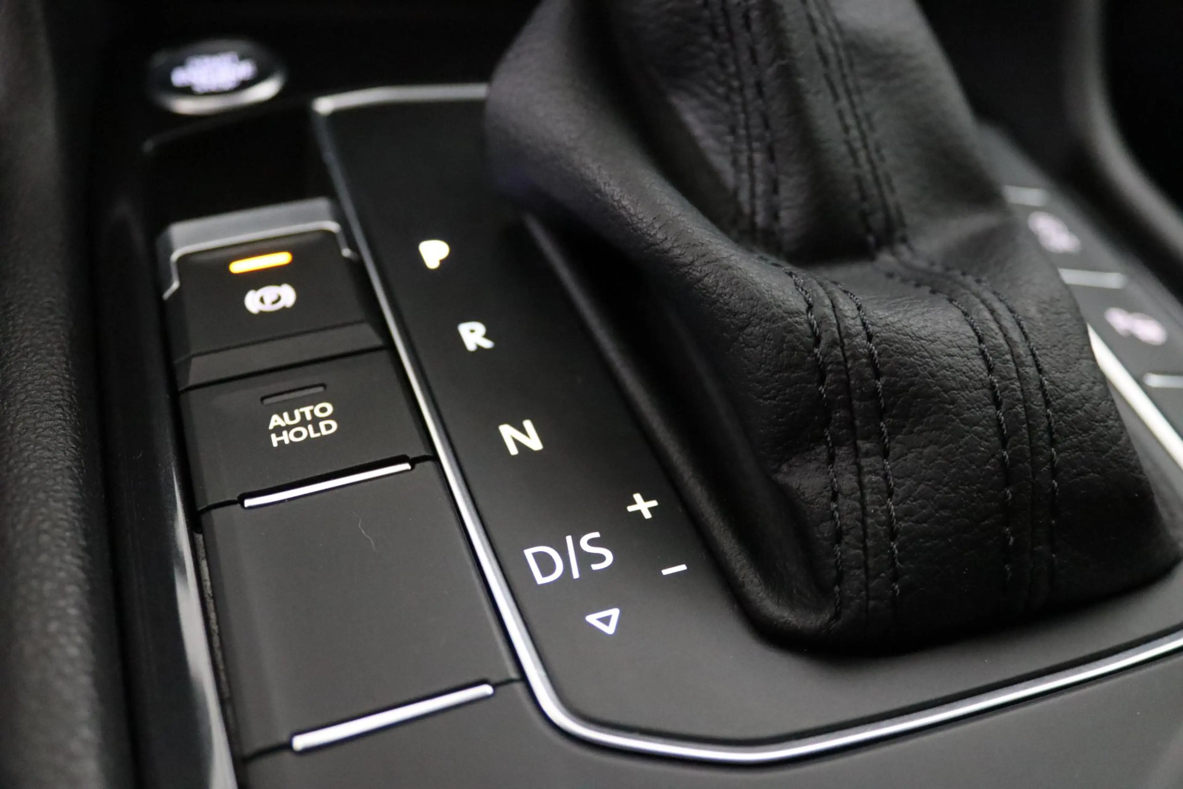 Volkswagen Tiguan Allspace 1.5 TSI, DSG, Comfortline, 7-Persoons, Apple Carpl — photo 47