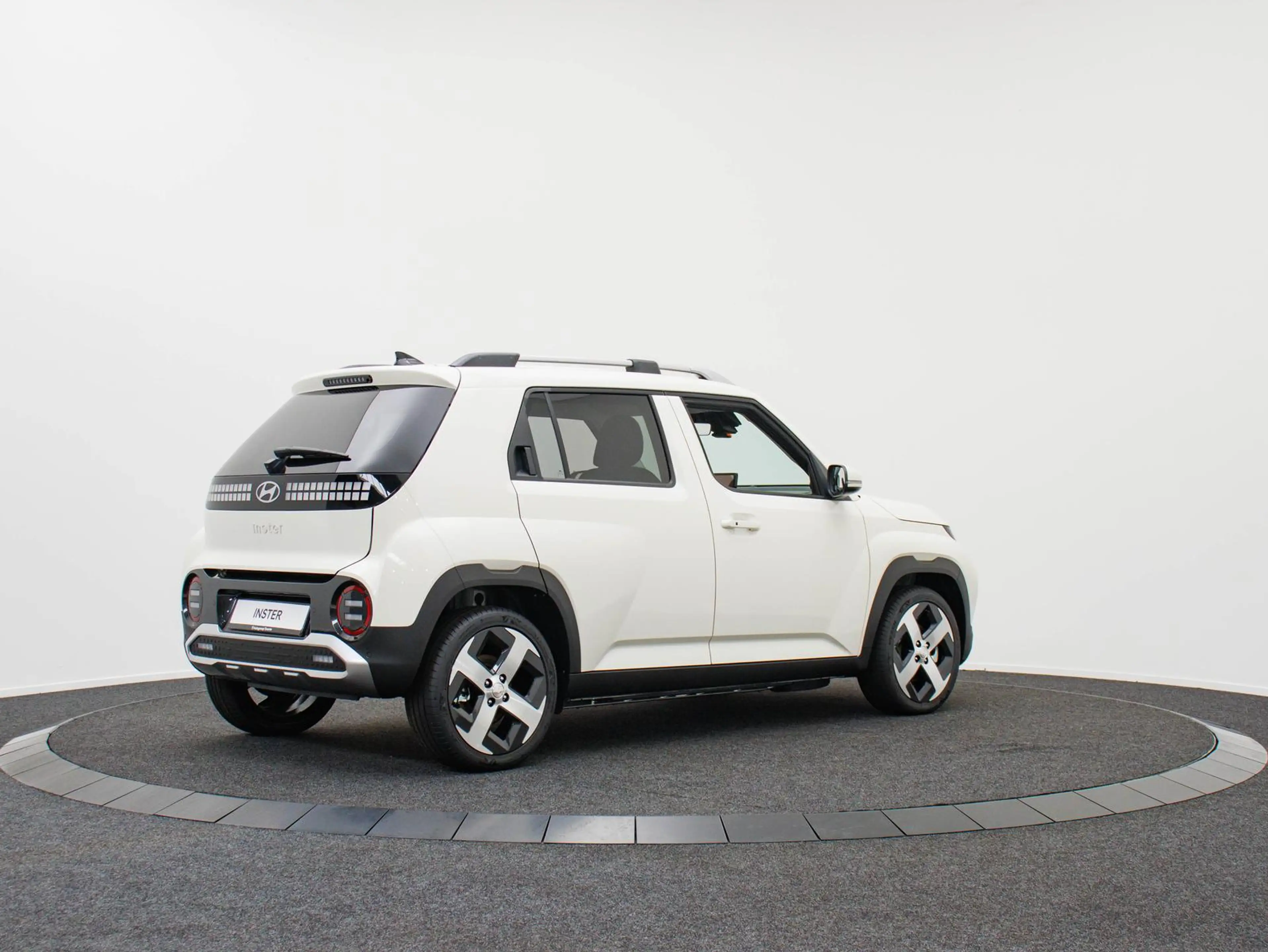 Hyundai Inster Evolve 49 kWh / ACC / PDC vorne + hinten / Kamera — photo 3