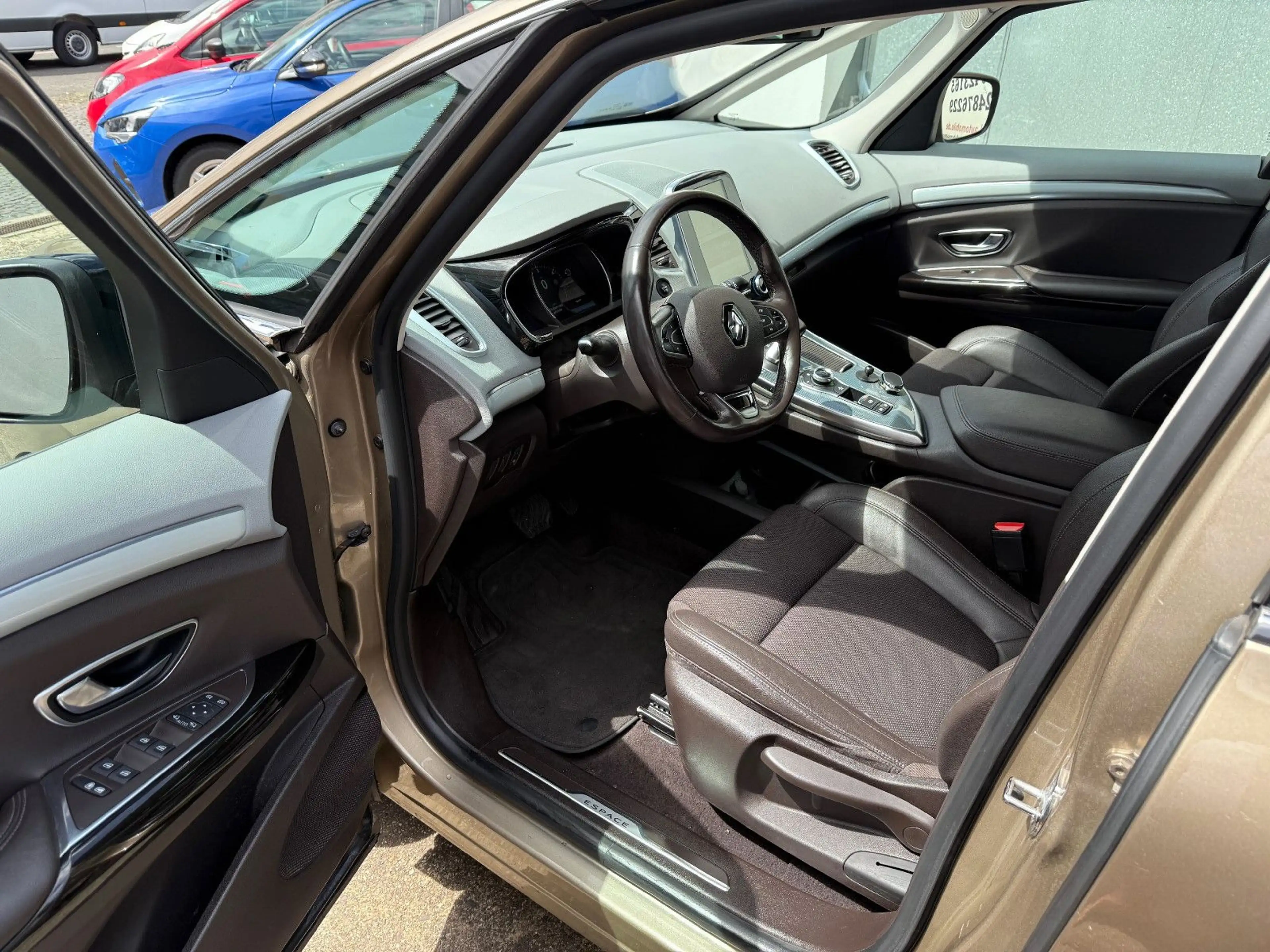 Renault Espace V Intens Aut. Panorama 7.Sitzer LED KeyGo — photo 8
