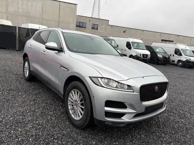 Jaguar F-Pace 2.0i Aut. AWD /€13.500 netto / Leder / Navi / ...