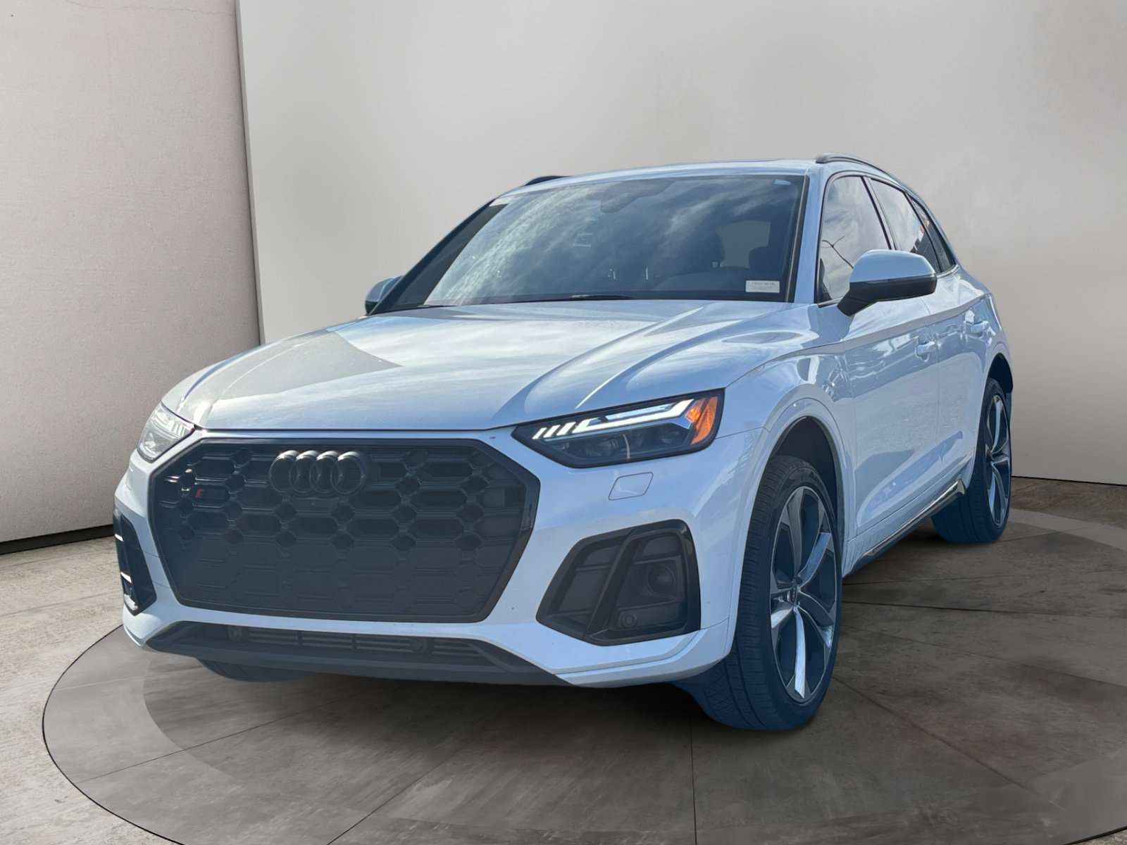 2022 Audi SQ5