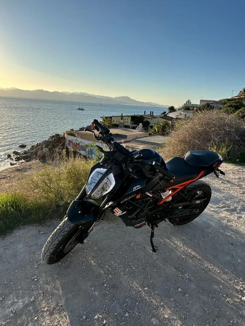 KTM 125 Duke ABS Negru - 1