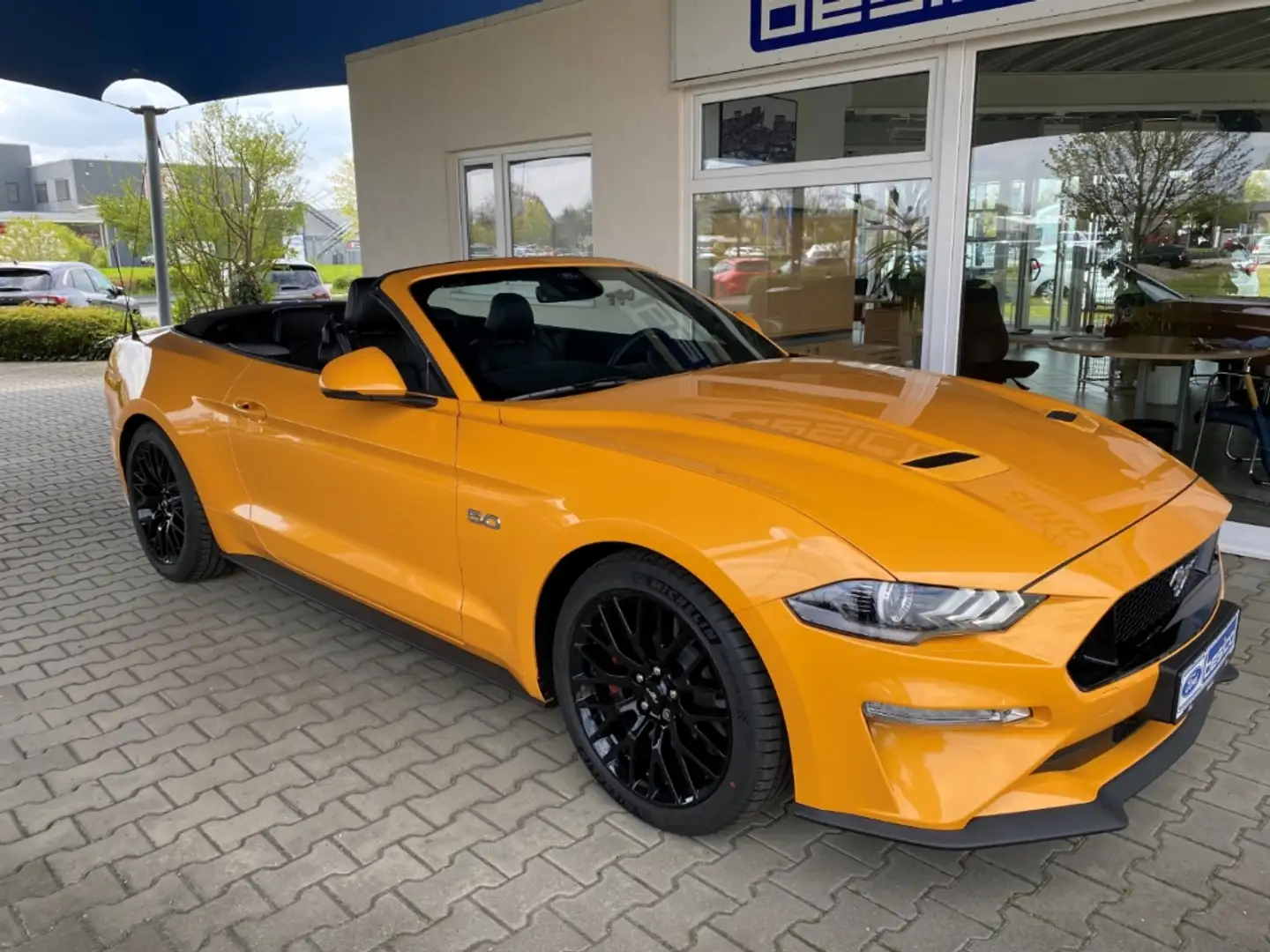 Ford Mustang Convertible+ACC+PDC+NAV+DAB+Magne Ride+ Orange - 2