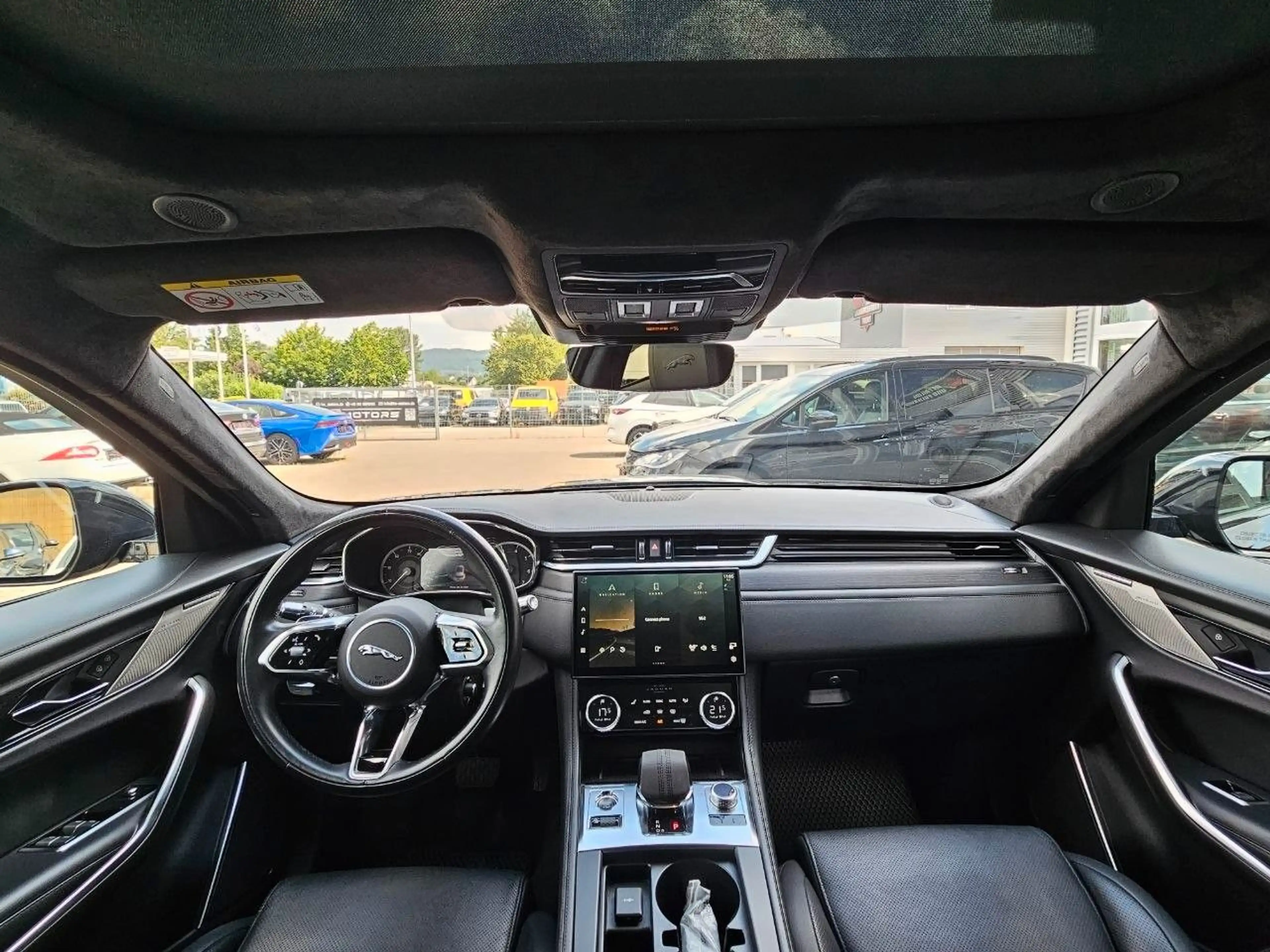 Jaguar F-Pace P250 S AWD LEder Navi Kamera — photo 14