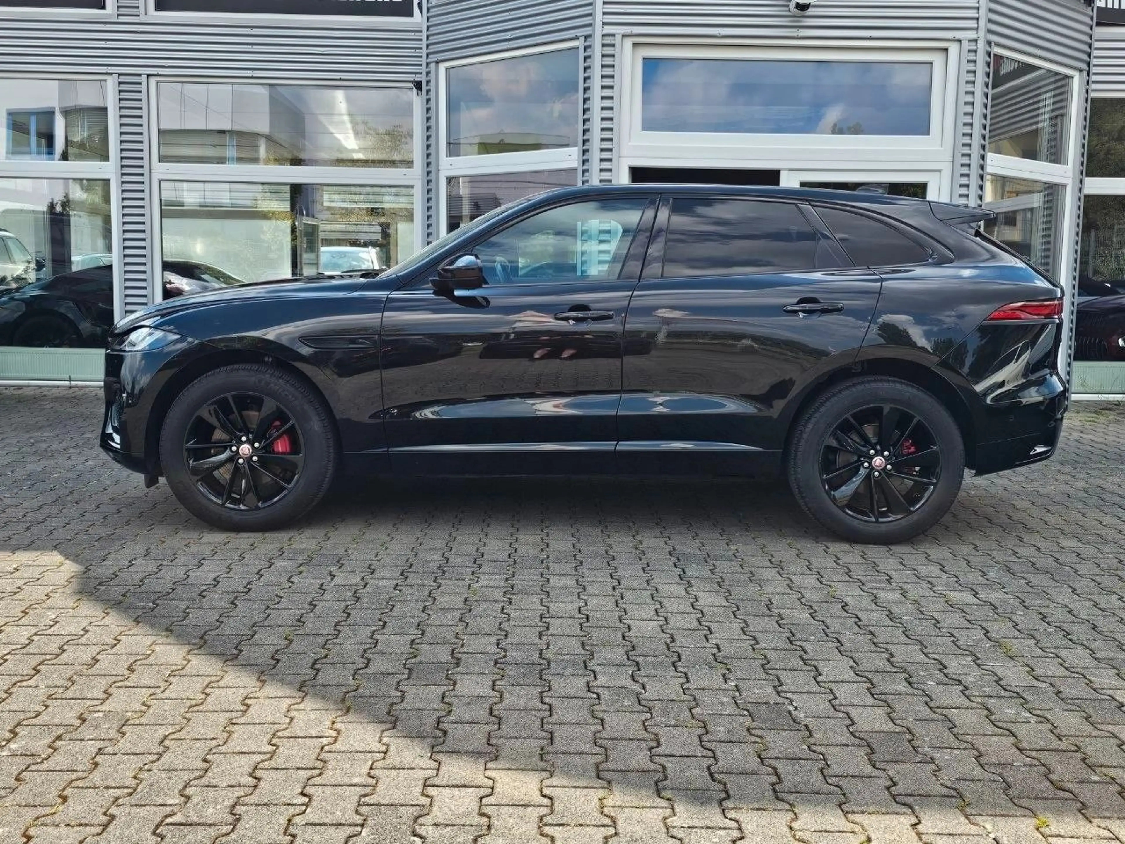 Jaguar F-Pace P250 S AWD LEder Navi Kamera — photo 9