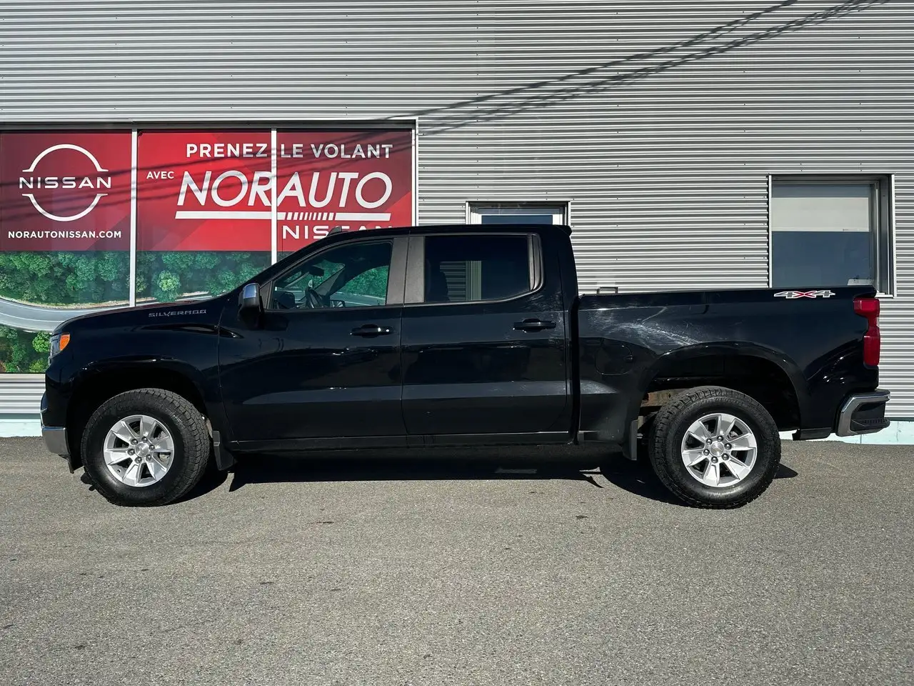 Chevrolet Silverado 1500 снимка Chevrolet Silverado 1500