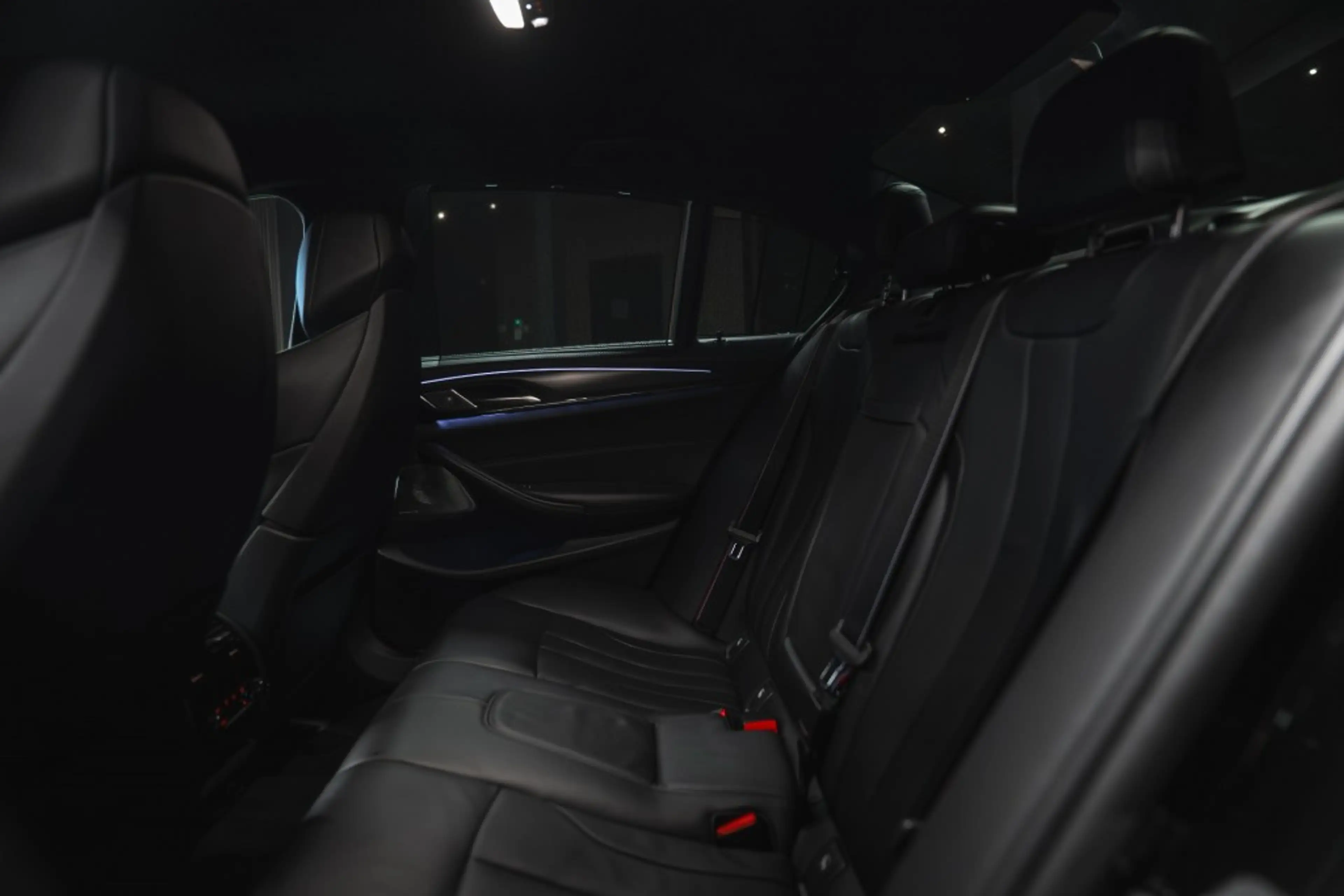 BMW M5 m5C, keramisch, Facelift pakket, stoel-venti, carb — photo 31