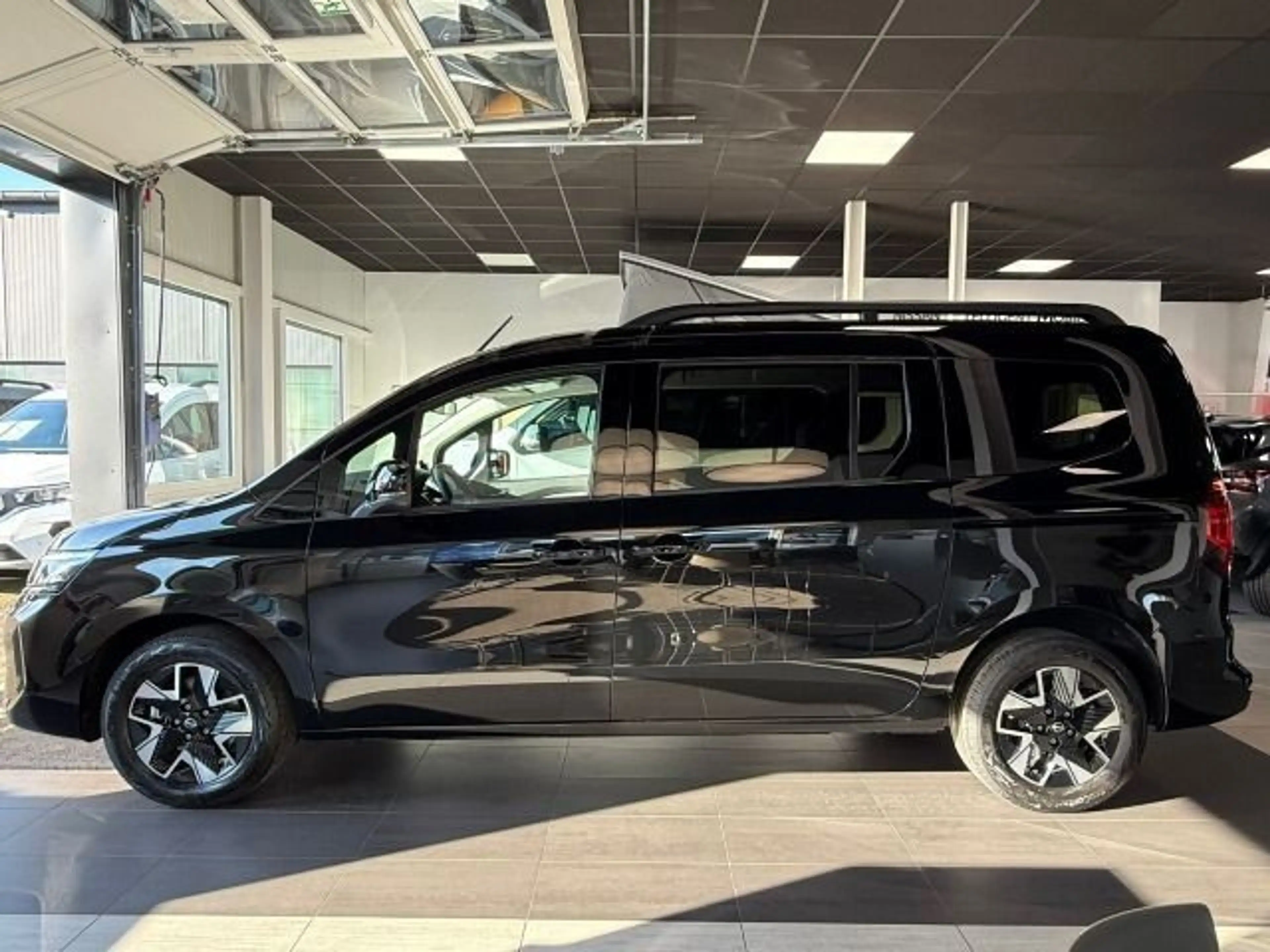 Nissan Townstar Kombi 130PS DCT L2 Tekna 7S — photo 5