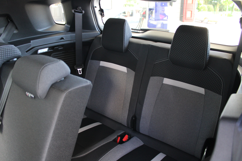 Opel Frontera 1.2 Turbo Hybrid GS 7p. 5 JR GARANTIE | Winterpack — photo 16