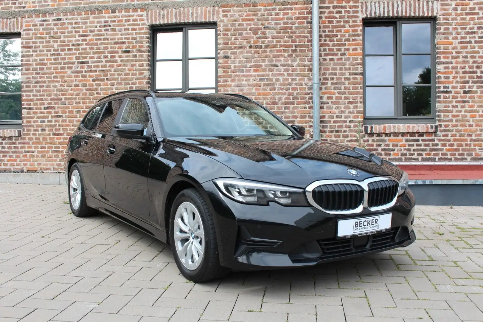 BMW 320 d Advantage*Headup*LED*1.Hand*BMW Scheckhft* Noir - 1