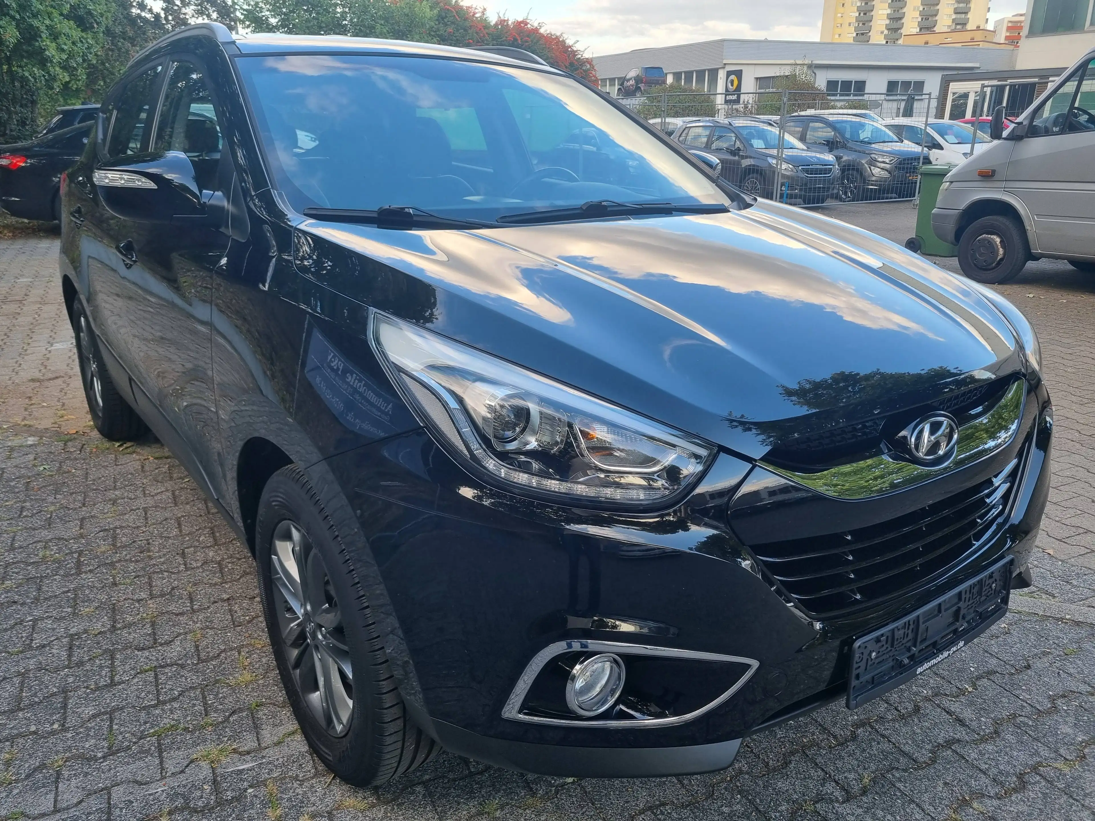 Hyundai iX35 FIFA World Cup Edition 2WD*AHK*Sitzh*Klima* — photo 3