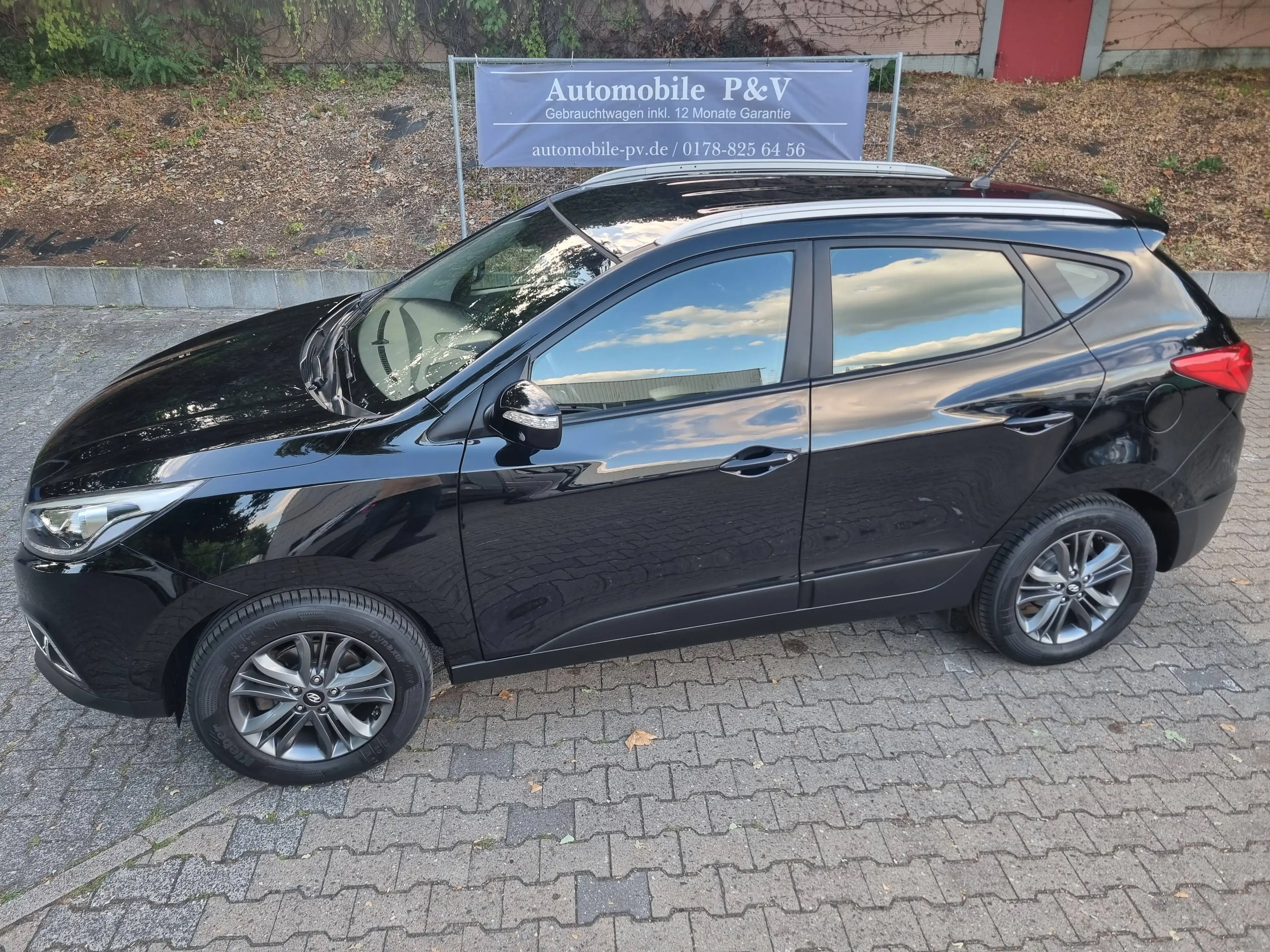 Hyundai iX35 FIFA World Cup Edition 2WD*AHK*Sitzh*Klima* — photo 6
