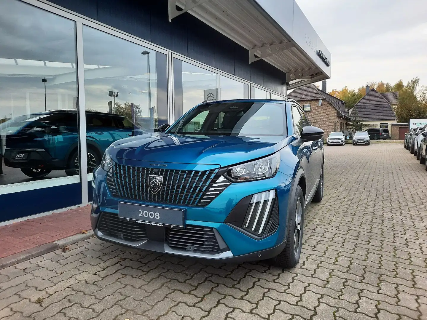 Peugeot 2008 Allure eDSC  NAVI SH 360° KAM GJR Blau - 2