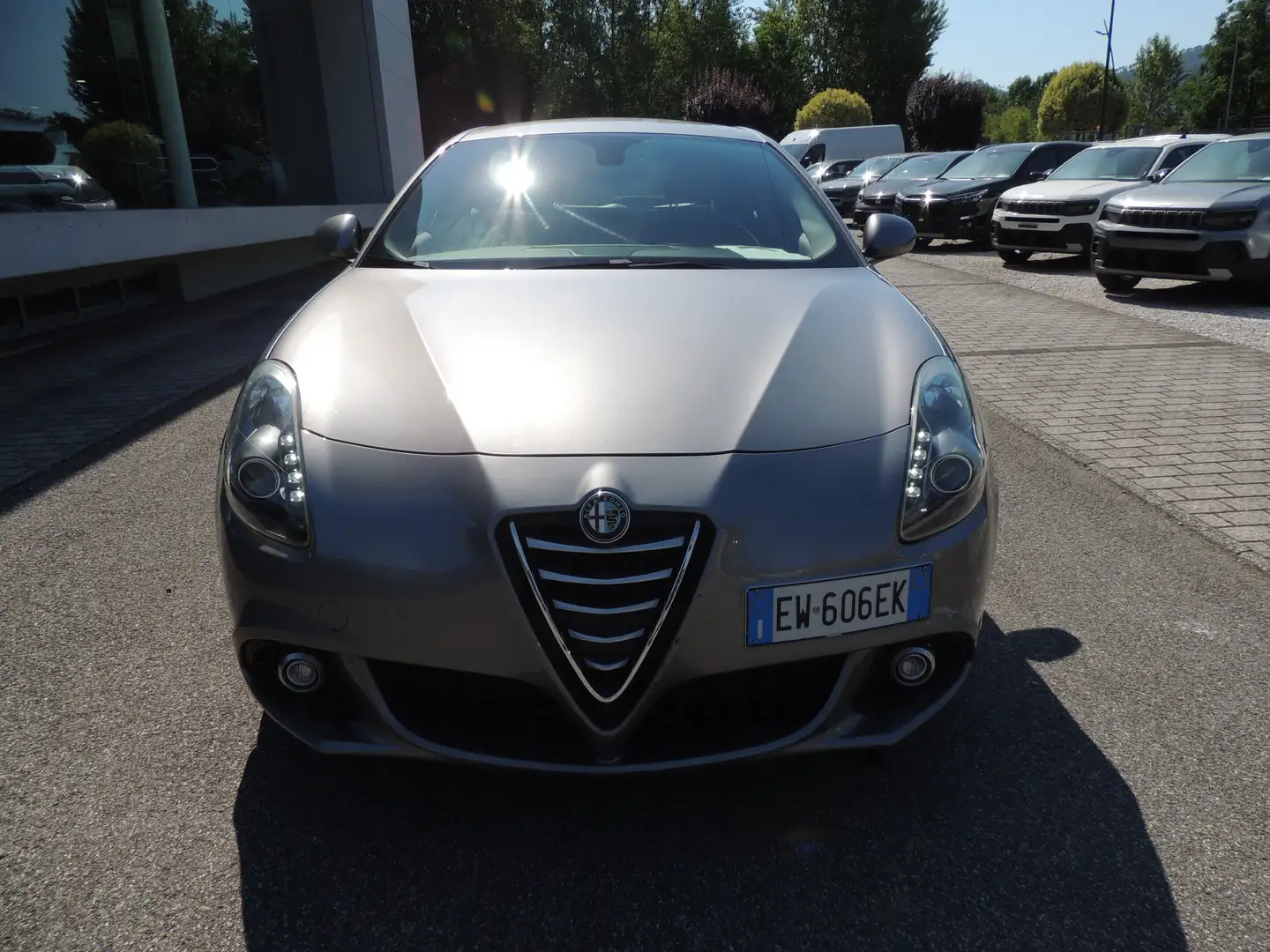Alfa Romeo Giulietta 1.4 t. Distinctive Gpl 120cv E6 Gris - 2