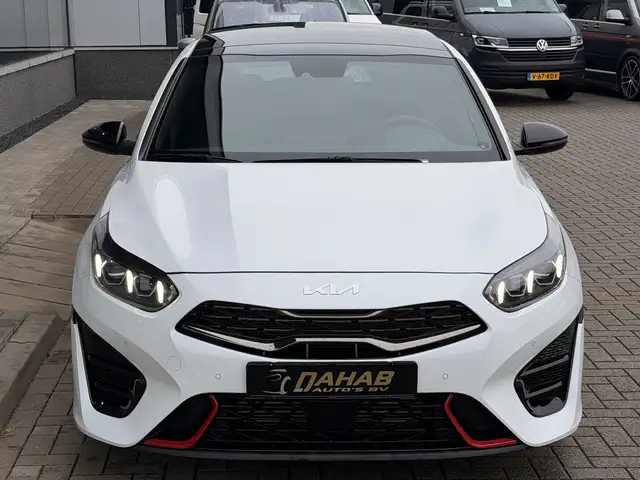 Kia Proceed view 12