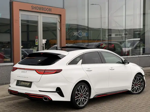 Kia Proceed view 17