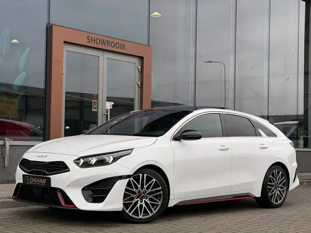 2023 Kia Proceed in White for sale