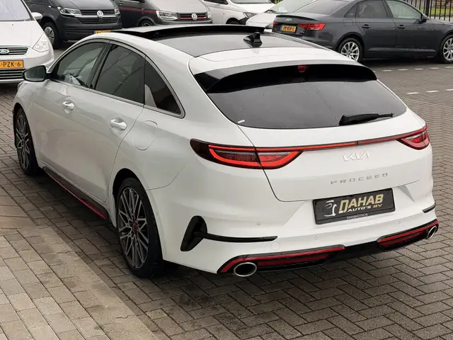 Kia Proceed view 18