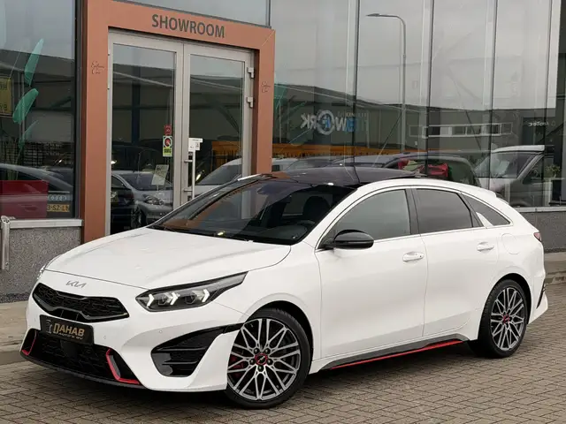 Kia Proceed view 3