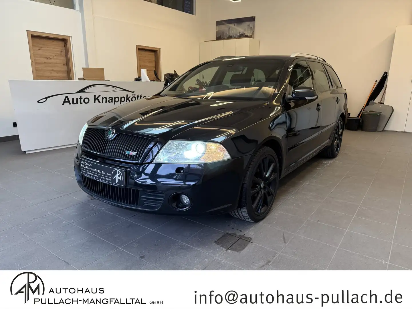 Skoda Octavia Octavia RS 2.0 TDI DPF Klima/Xenon/Sitzhzg./R-CD Zwart - 1