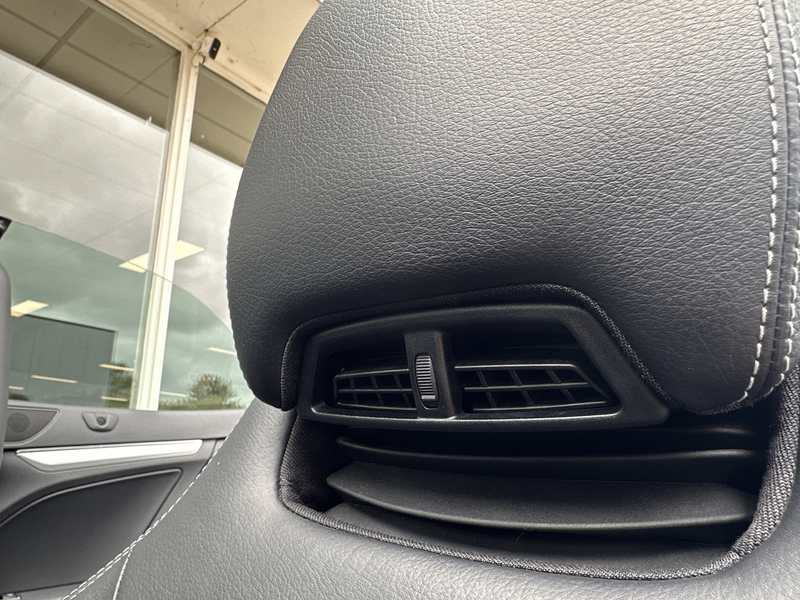 Mercedes-Benz E 200 Cabrio CGI Avantgarde CARPLAY,LEDER,AIRSCARF VENTI — photo 14