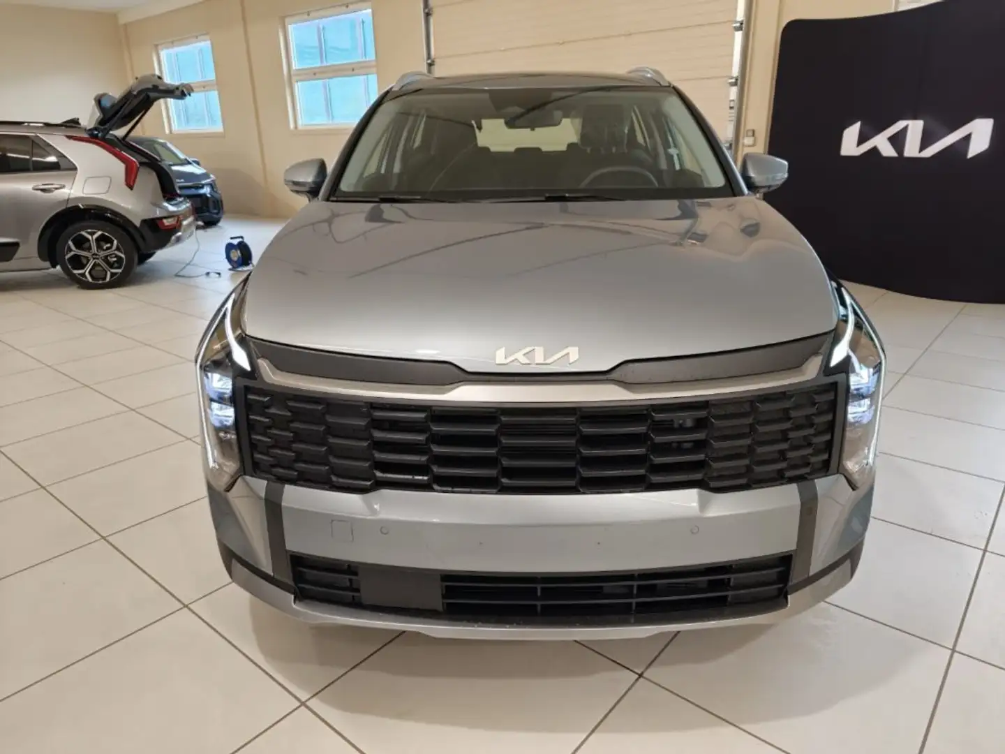 Kia Sportage 1.6 TGDi HEV AT Business - PRONTA CONSEGNA Grigio - 2