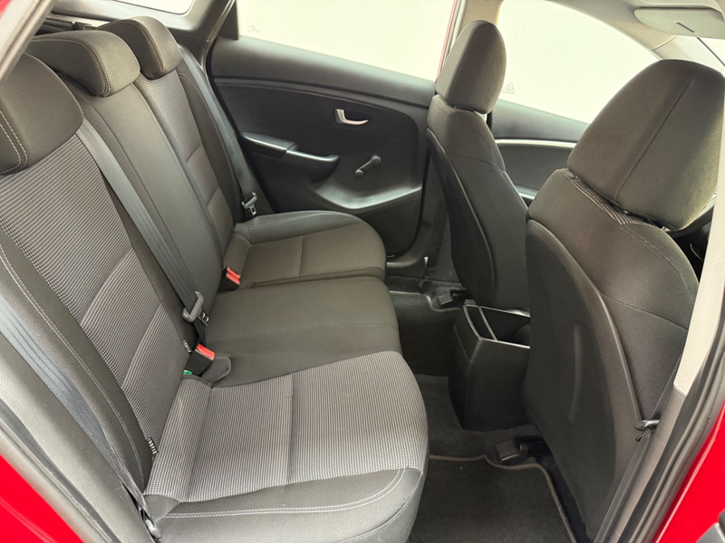 Hyundai i30 HYUDAI i30 KLIMA/AHK/TÜV&SERVICE NEU! — photo 10