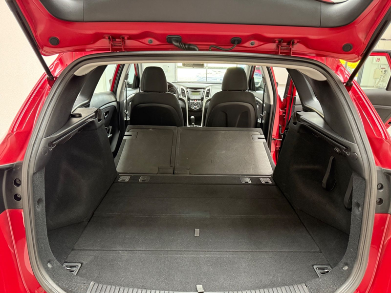 Hyundai i30 HYUDAI i30 KLIMA/AHK/TÜV&SERVICE NEU! — photo 17