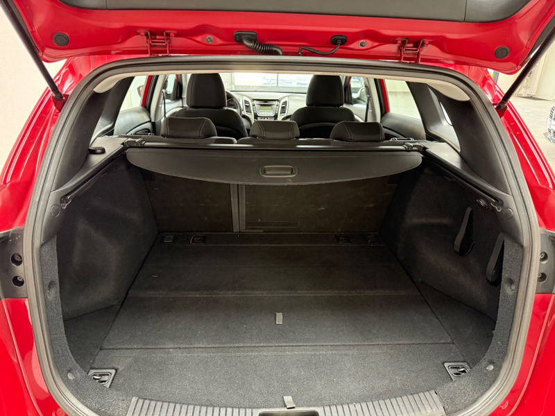 Hyundai i30 HYUDAI i30 KLIMA/AHK/TÜV&SERVICE NEU! — photo 16