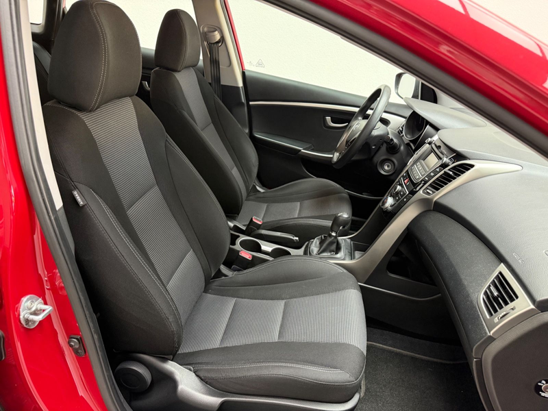 Hyundai i30 HYUDAI i30 KLIMA/AHK/TÜV&SERVICE NEU! — photo 11