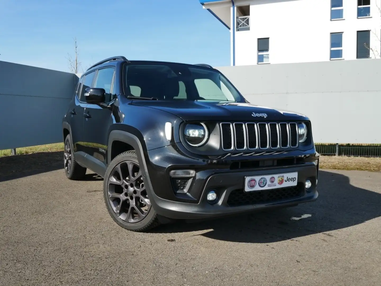 Jeep Renegade S-EDITION e-HYBRID 1.5 GSE T4 48V 130PS DCT 4x2 NA Schwarz - 2