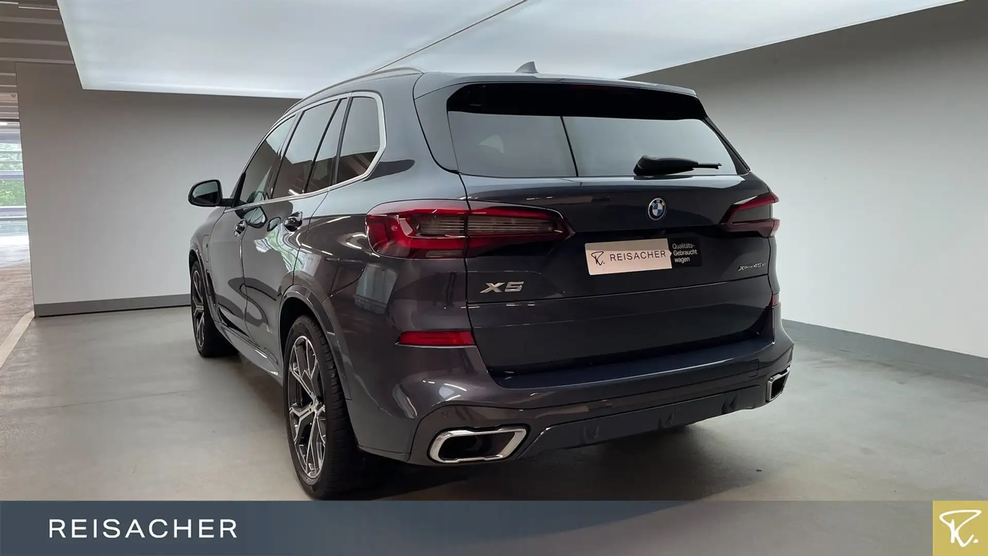 BMW X5 xDrive45e A M-Sport Pano DAProf SoClo 4xSh Grau - 2