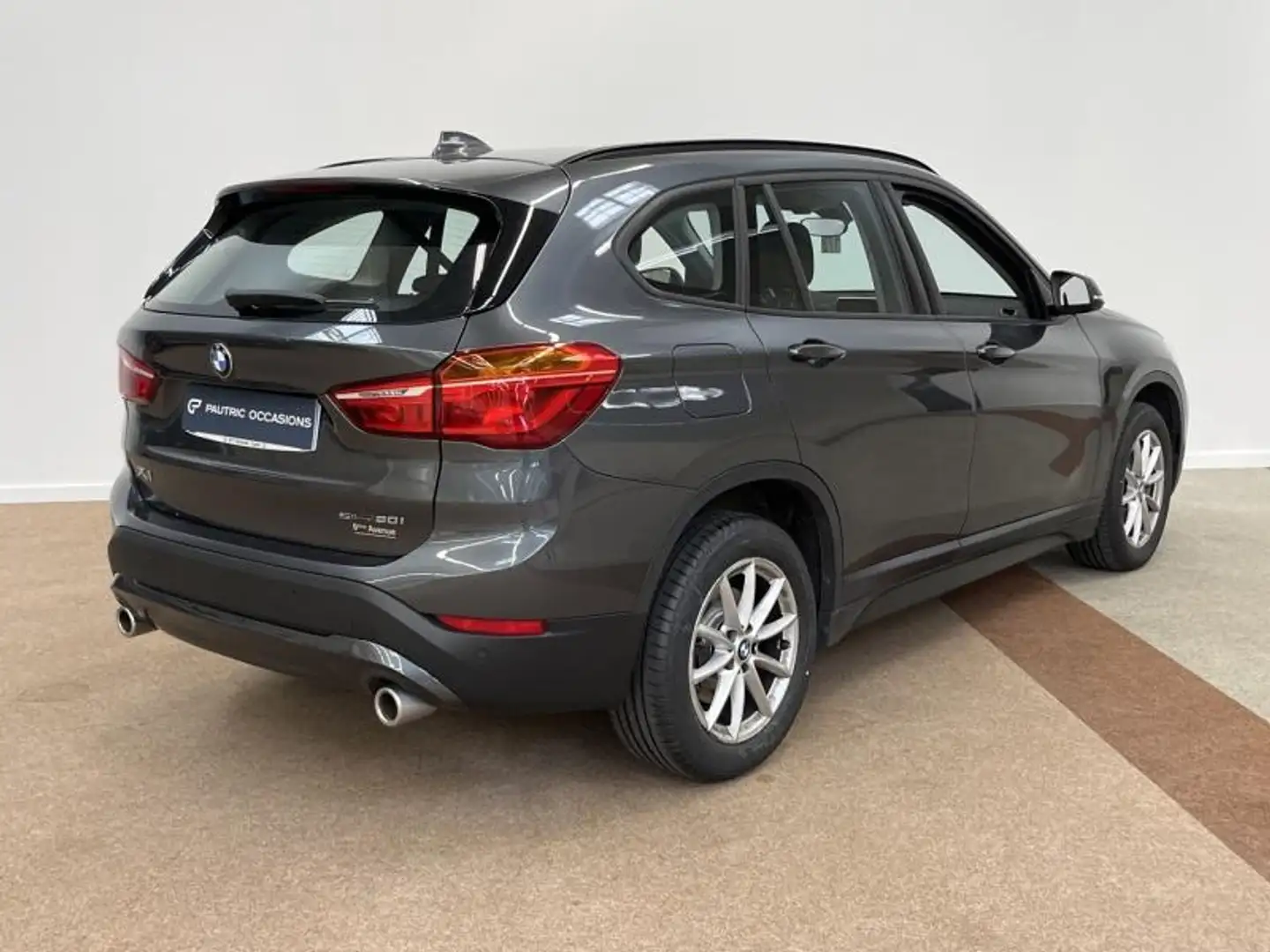 BMW X1 sDrive20iA 178ch Lounge DKG7 9cv Gris - 2
