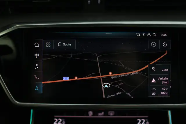 Audi S6 Avant view 15