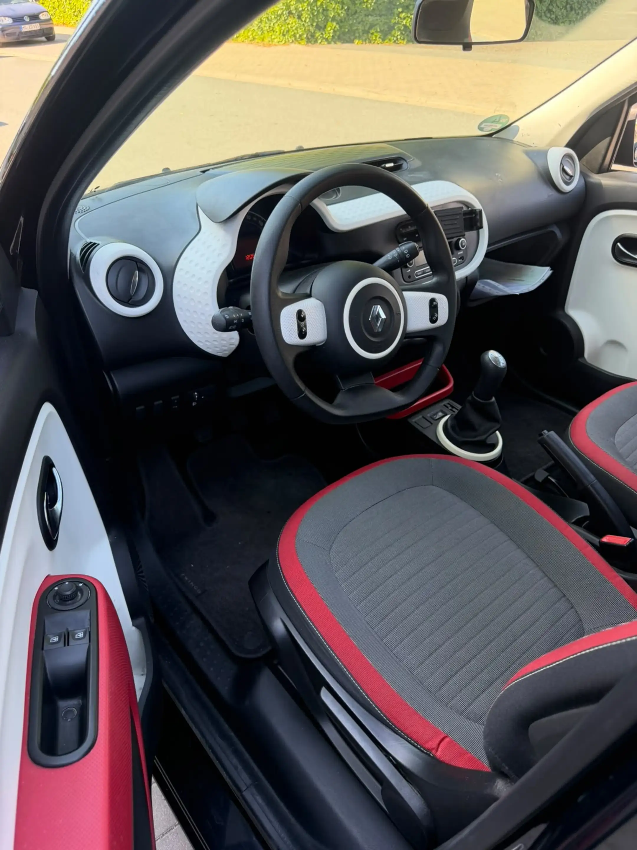 Renault Twingo Twingo SCe 70 Expression — photo 9